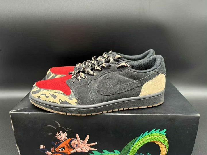 Nike Nike AJ1 Black Lowtop Sneakers 44 Men Size US 10.5 / EU 43-44 - 1 Thumbnail