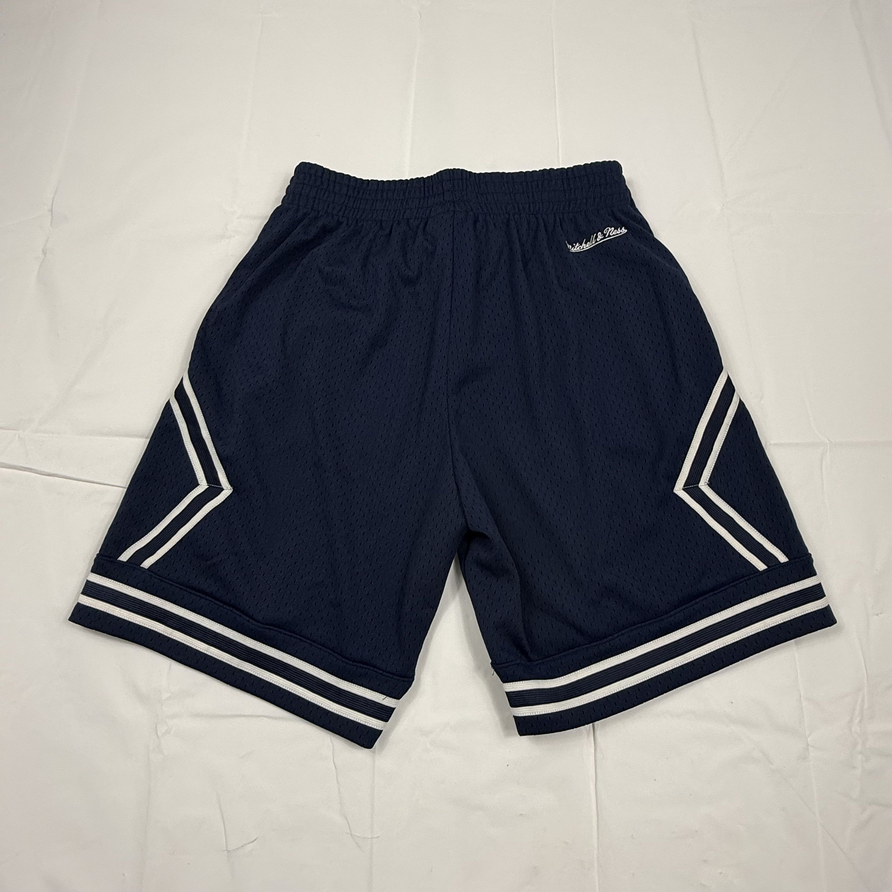 Mitchell & Ness Mitchell & Ness Mens Mesh Basketball Shorts Size M Size US 32 / EU 48 - 6 Thumbnail