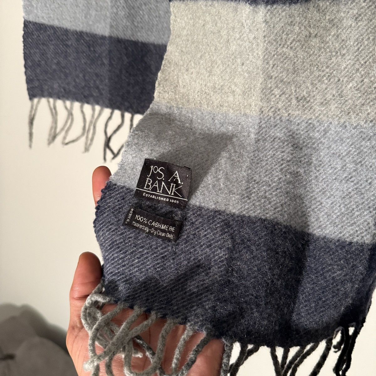 Jos. A. Bank JOS A BANK Scarf – Classic Neutral Check / Winter Essential Size ONE SIZE - 2 Thumbnail