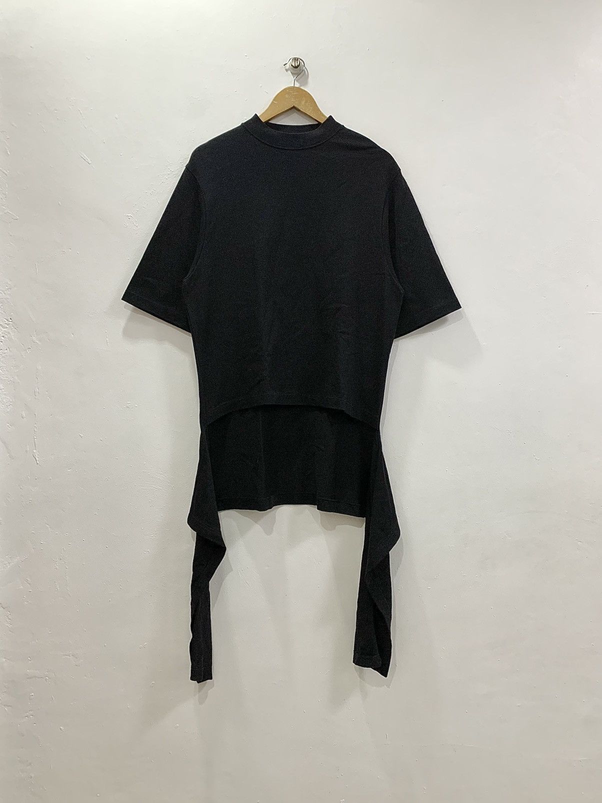 Balenciaga BALENCIAGA ARCHETYPE RESORT 17 DECONSTRUCTED DRAPE T-SHIRT Size XS / US 0-2 / IT 36-38 - 1 Thumbnail