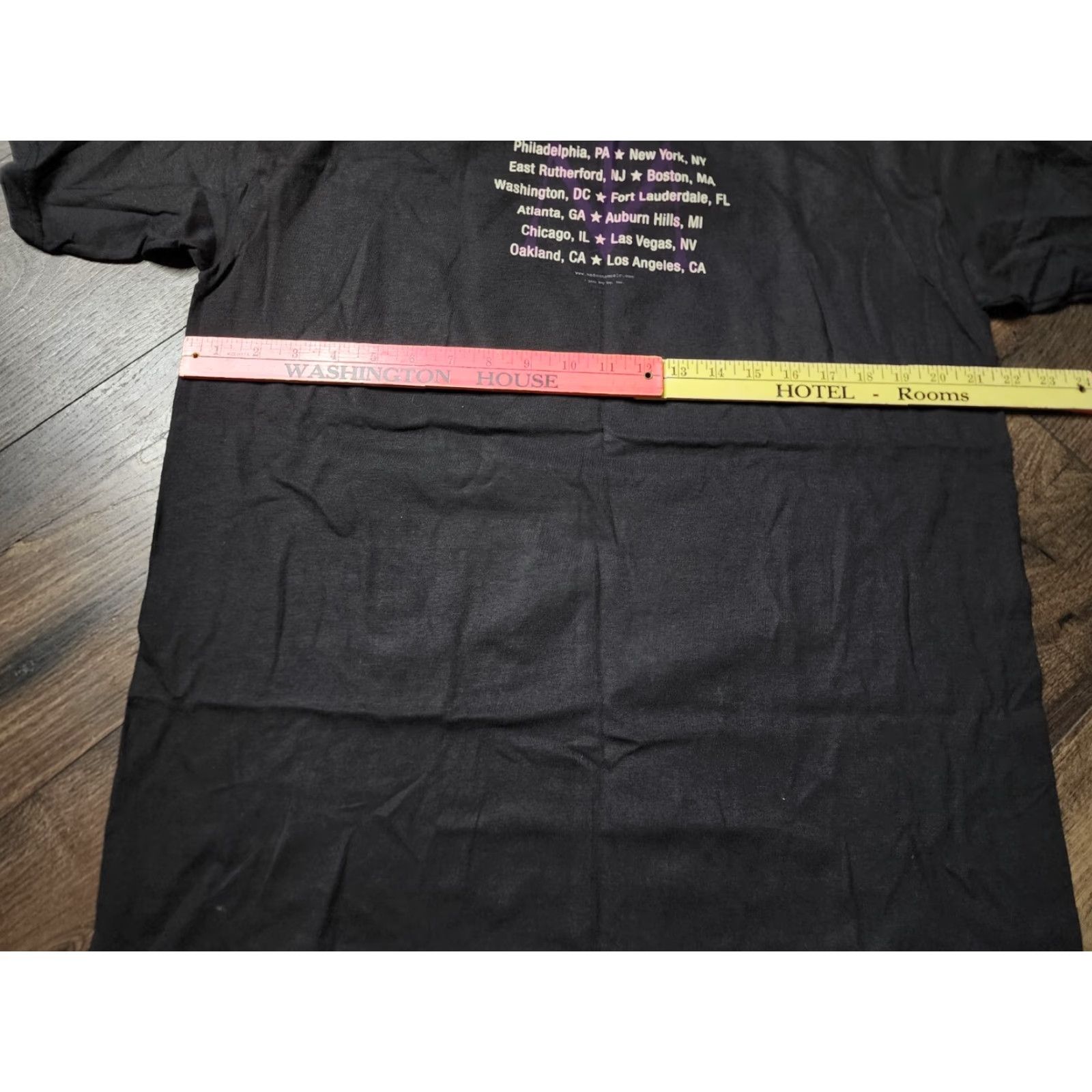 Hanes VINTAGE Hanes Men's L Madonna Drowned World Tour 2001 Concert T-Shirt 90s Pop Rock Black Size US L / EU 52-54 / 3 - 4 Thumbnail