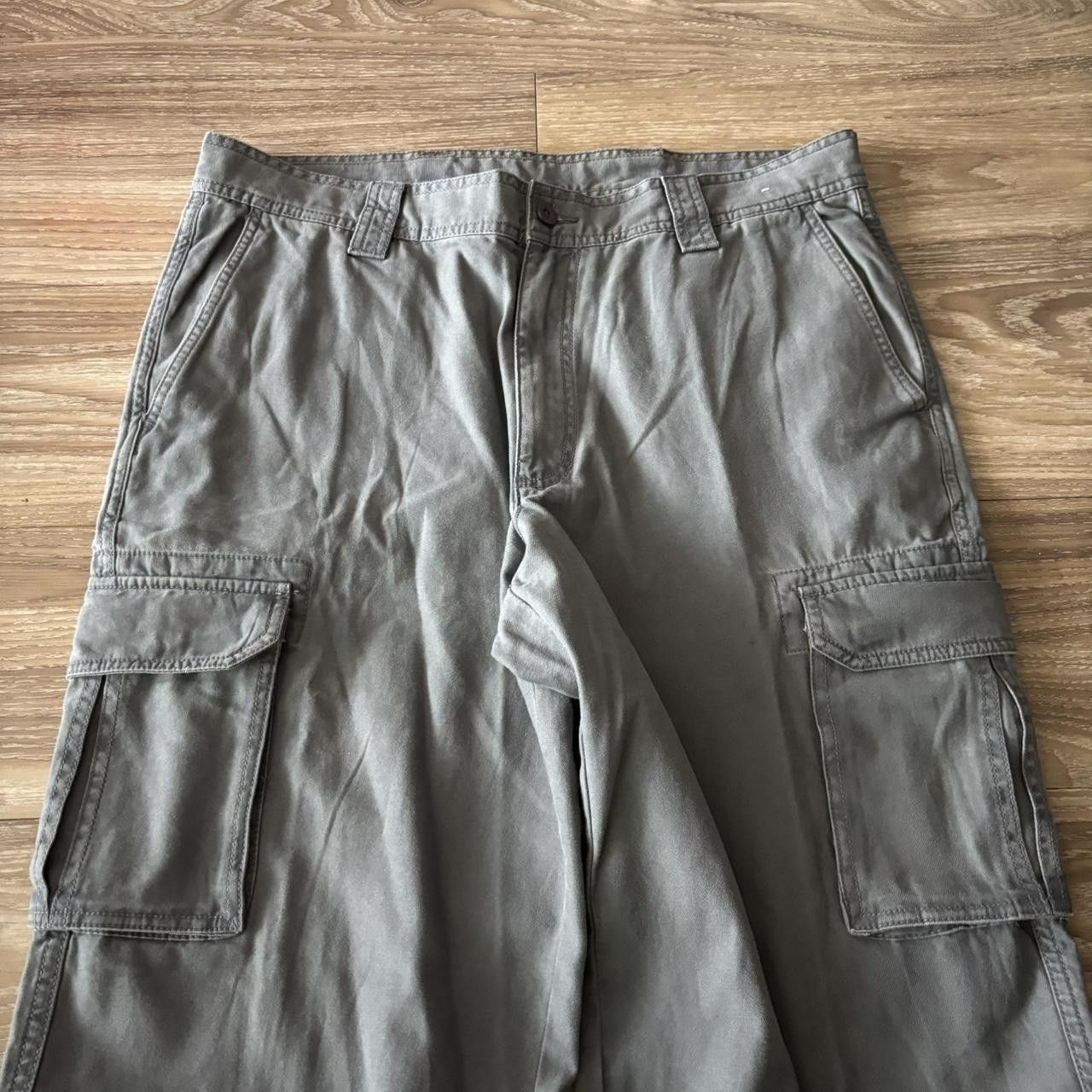 Vintage Crazy Vintage Y2K/20000s Baggy Grey Skater Style Cargo Pants! 36x29 Size US 36 / EU 52 - 4 Thumbnail