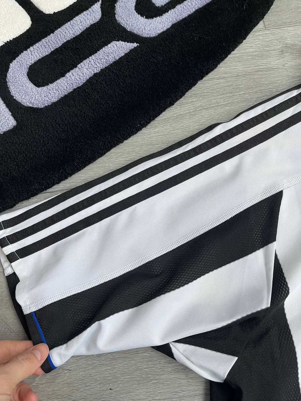Adidas × Streetwear × Vintage Newcastle United home Germany football Size US L / EU 52-54 / 3 - 4 Thumbnail