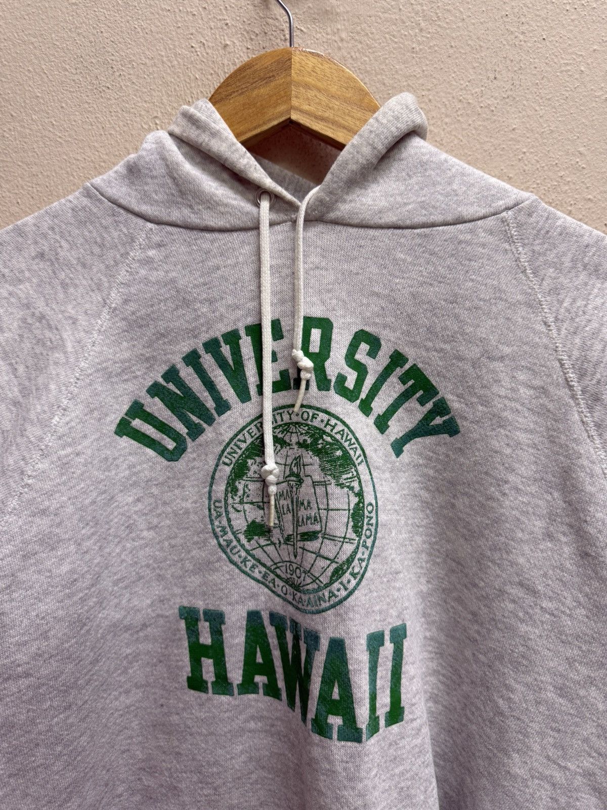 Vintage Vintage 80s University Hawaii Pullover Sweater Hoodie Size US M / EU 48-50 / 2 - 16 Thumbnail