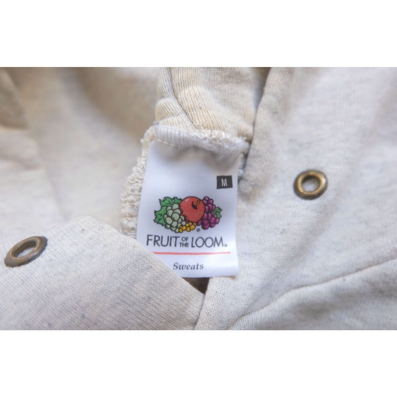 Fruit Of The Loom VINTAGE Fruit of the Loom 90s Retro Irish Pub Dublin Distressed Sweatshirt Hoodie L Men's Gray Crew Neck Sweatshirt Pullover Size US L / EU 52-54 / 3 - 7 Thumbnail