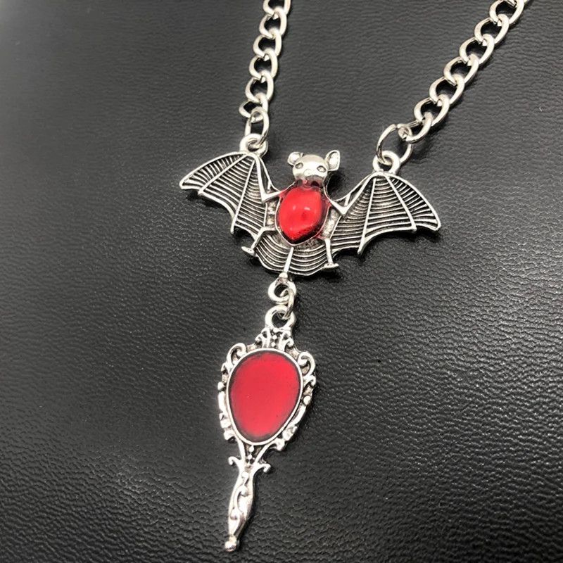 Jewelry Bat Cross Pendant Necklaces Vintage Scarlet Mirror Size ONE SIZE - 2 Thumbnail