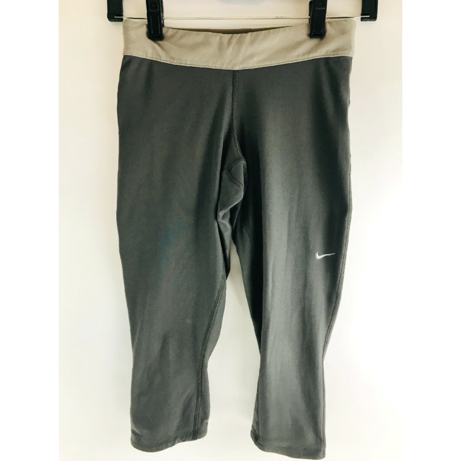Nike Nike Dri-FIT Pants Women's XS Gray Pull On Activewear Stretch Waistband Yoga Size 26" / US 2 / IT 38 - 2 Thumbnail