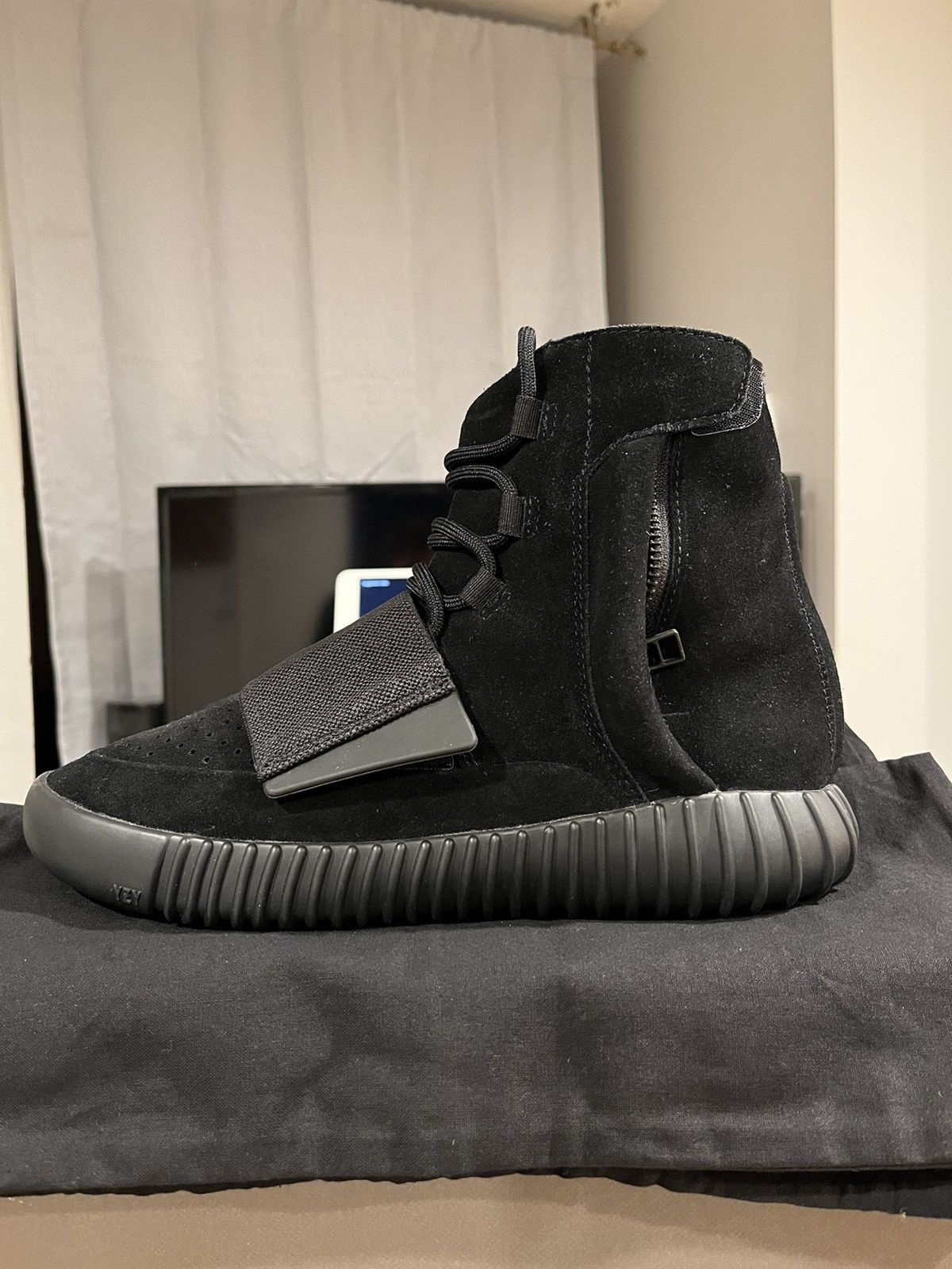 adidas gazelle silver green womens Adidas - Yeezy Boost 750 'Triple Black' (8 US) | myGemma