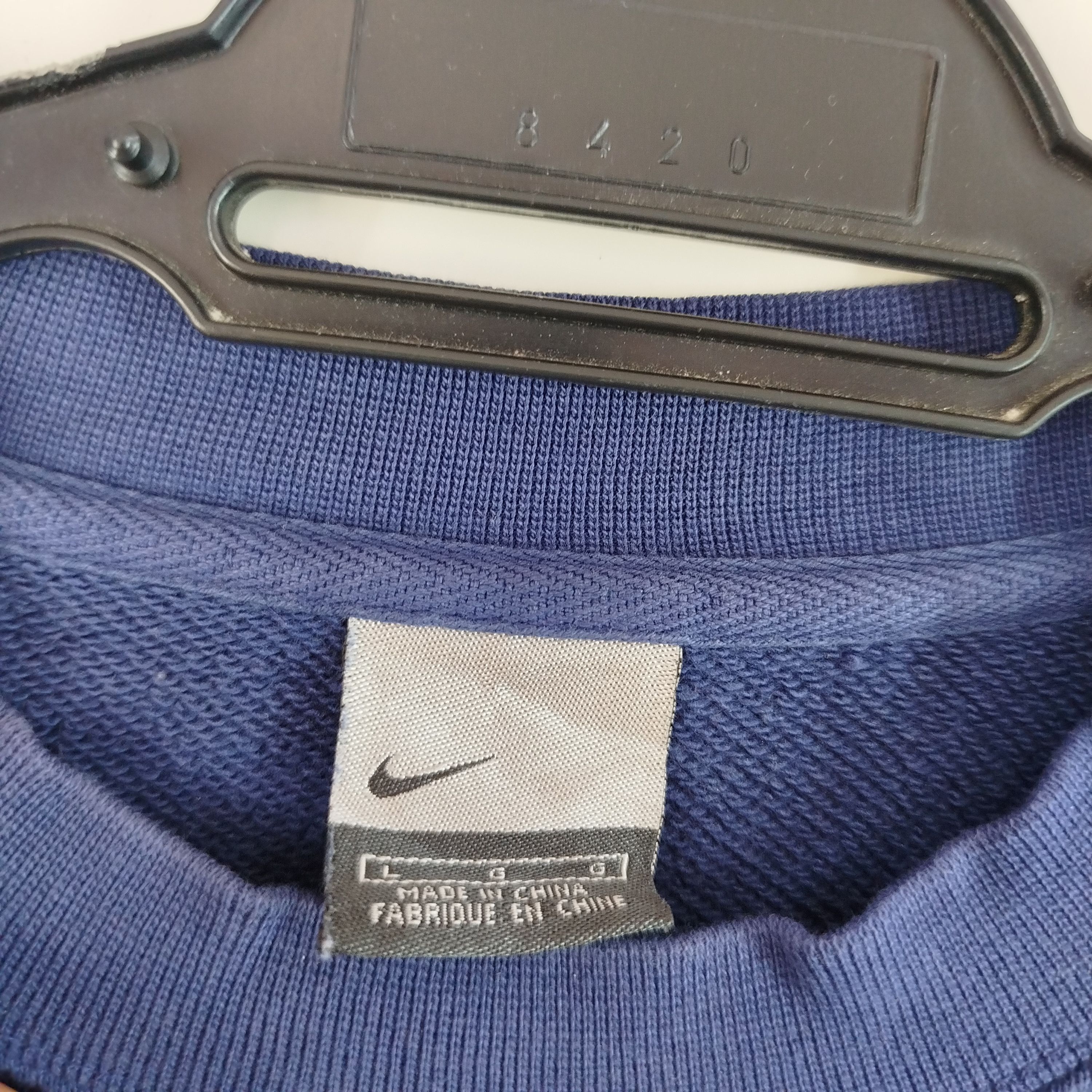 Nike Vintage Nike Embroidery Swoosh Logo Baggy Jumper Crop Top Size US L / EU 52-54 / 3 - 4 Thumbnail