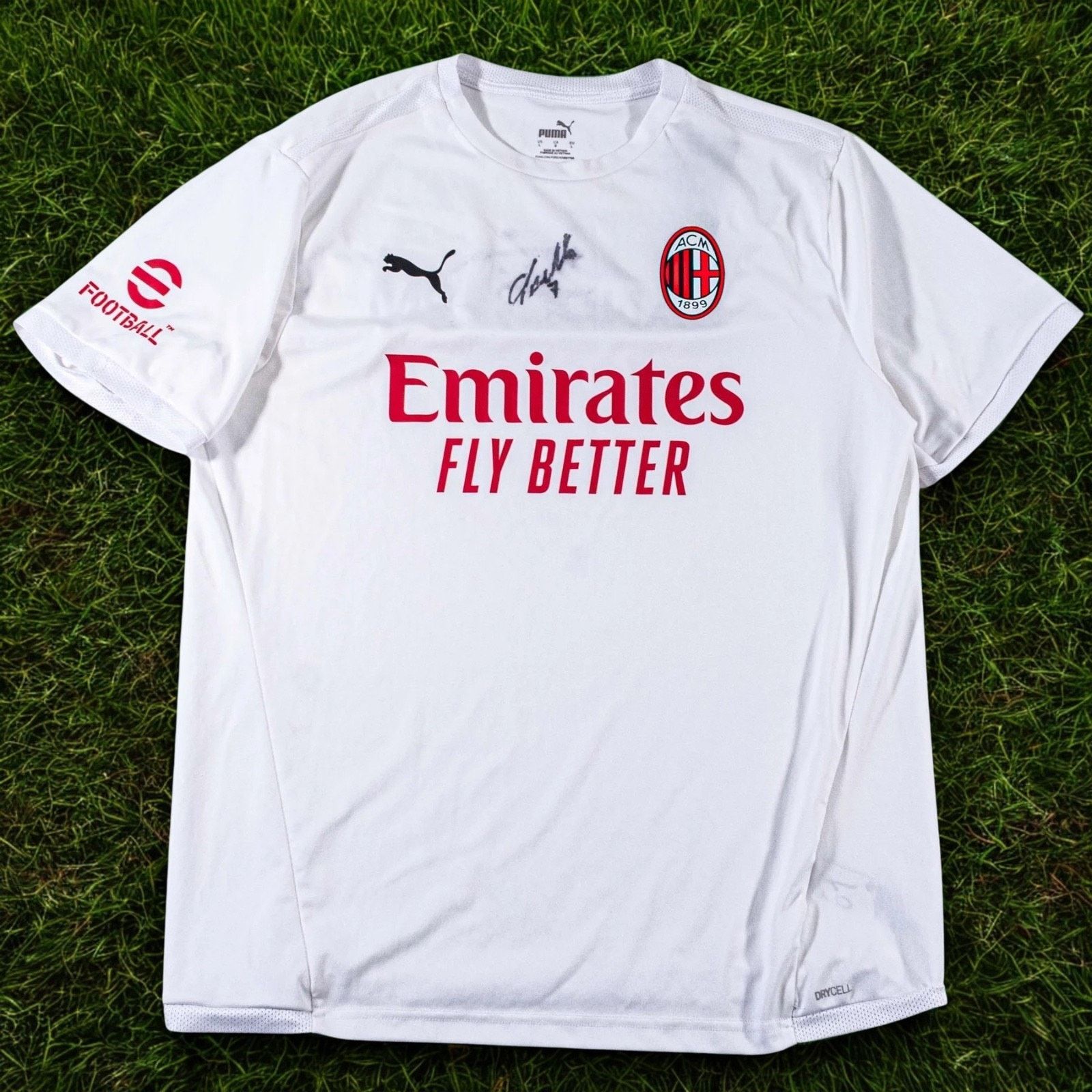 Puma AC Milan Alvaro Morata Signed Training Worn Jersey Puma Sz L Size US L / EU 52-54 / 3 - 2 Thumbnail