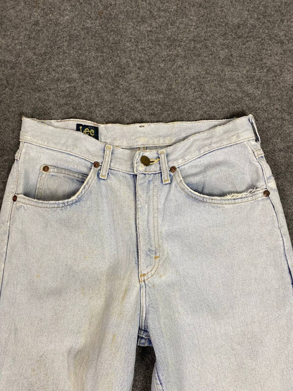 Lee vintage 80s lee lightwash distressed denim made in usa Size US 31 - 7 Thumbnail