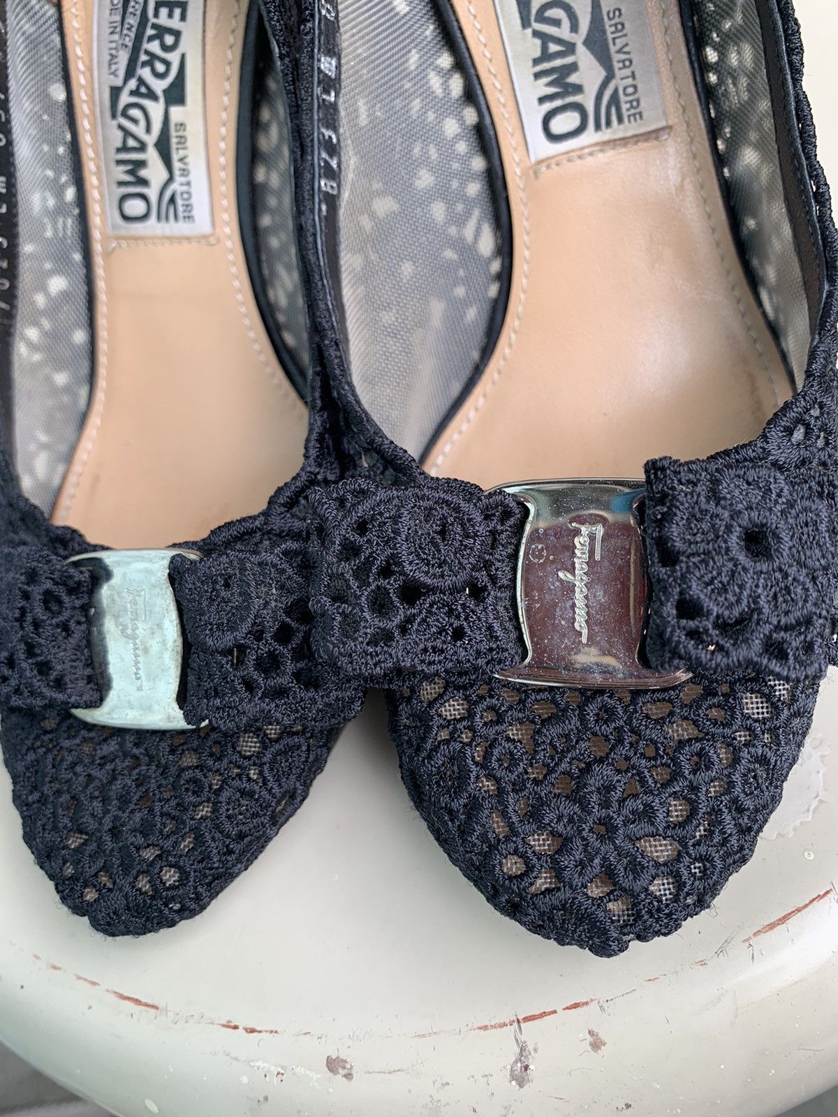 Salvatore Ferragamo Flower Crochet Heels Size US 7 / IT 37 - 9 Thumbnail