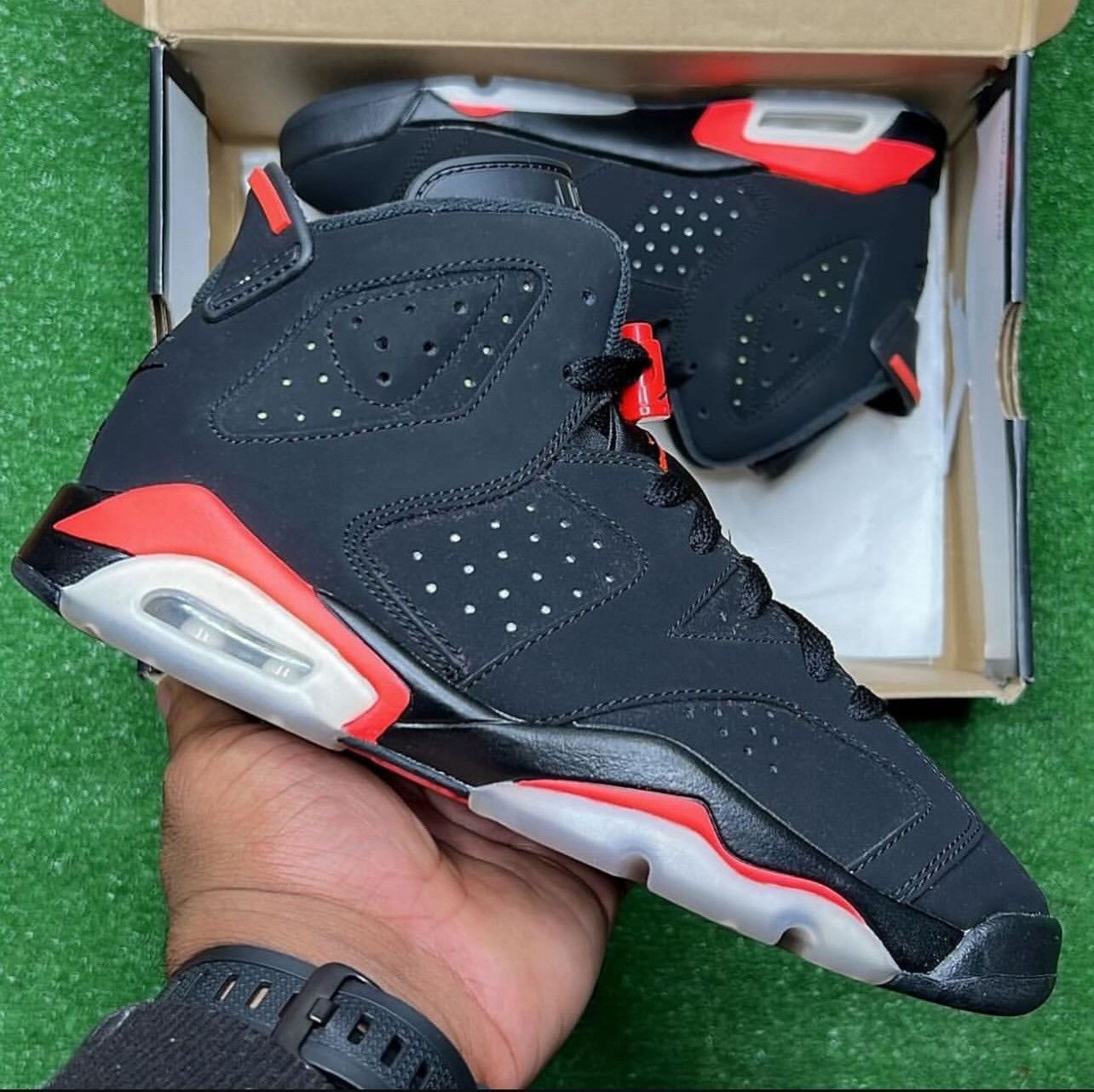 Jordan Brand × Nike Air Jordan 6 Retro 2019 ‘Infreared’ Size US 5 / EU 37 - 3 Thumbnail