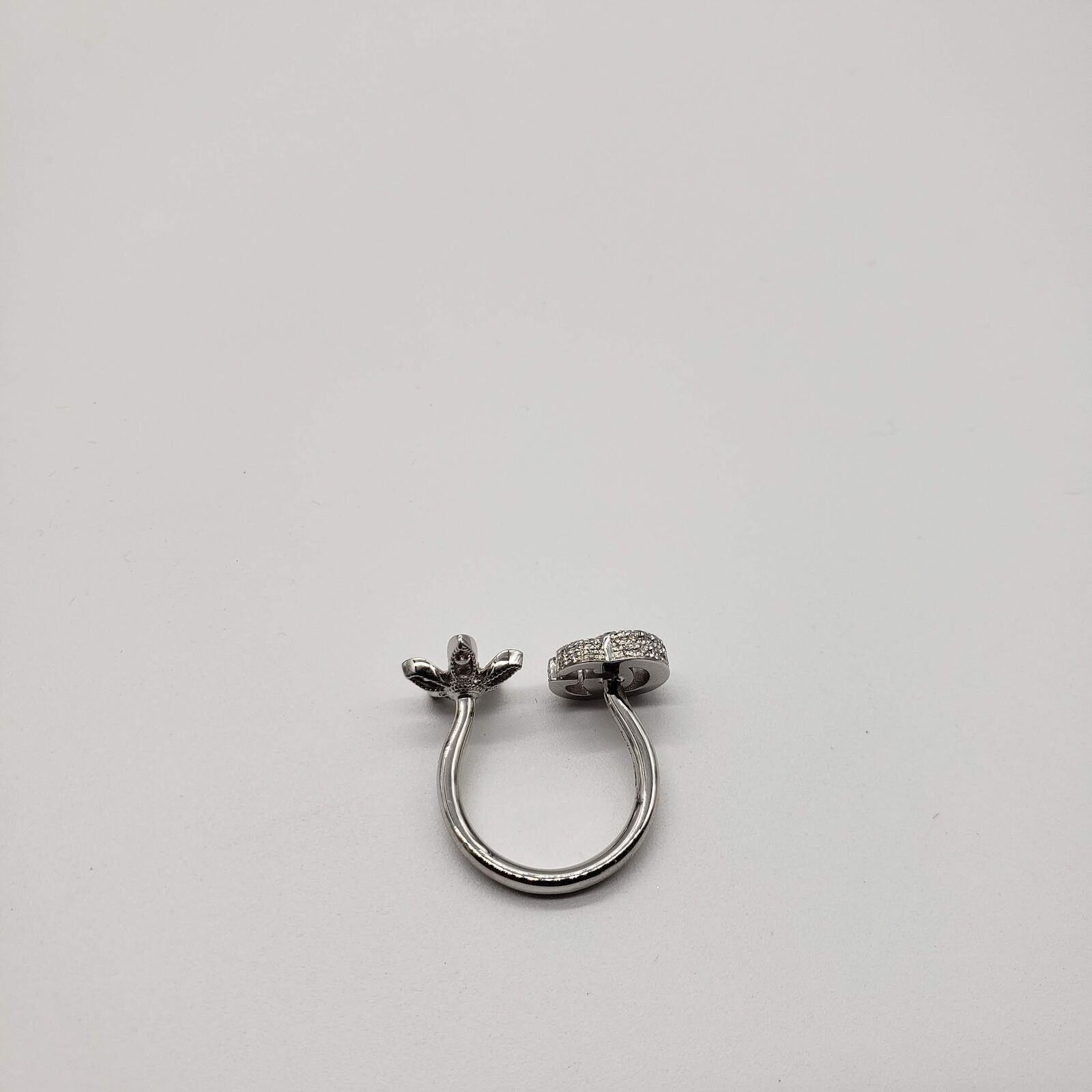 Gucci Flora 18k Ring Diamonds White Gold Sz 5.25 - $4700 Size ONE SIZE - 4 Thumbnail