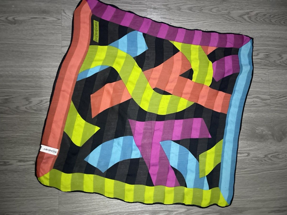 Yves Saint Laurent YSL geometric silk scarves 60cm Size ONE SIZE - 3 Thumbnail