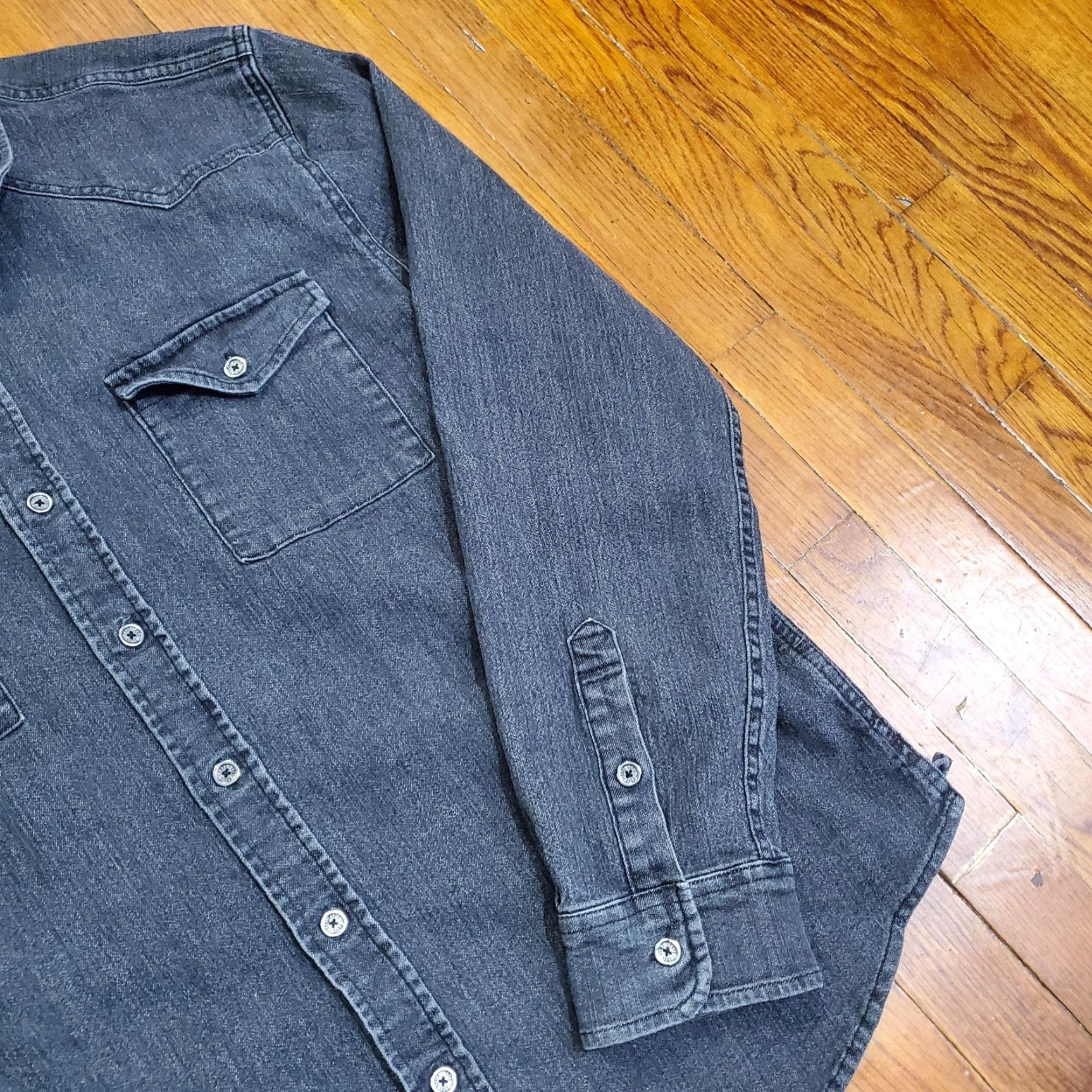Frye Frye Shirt Mens Large Gray Denim Western Stretch Button Front Long Sleeve Casual Size US L / EU 52-54 / 3 - 3 Thumbnail