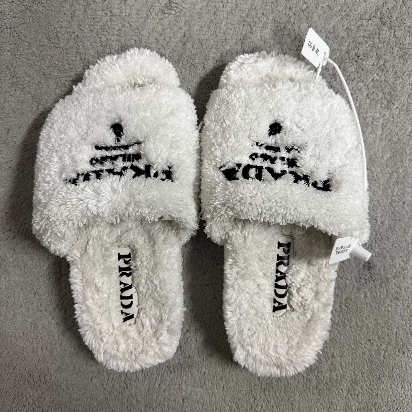 Prada prada fuzzy logo slide sandals size 35 Size US 5 / IT 35 - 1 Thumbnail