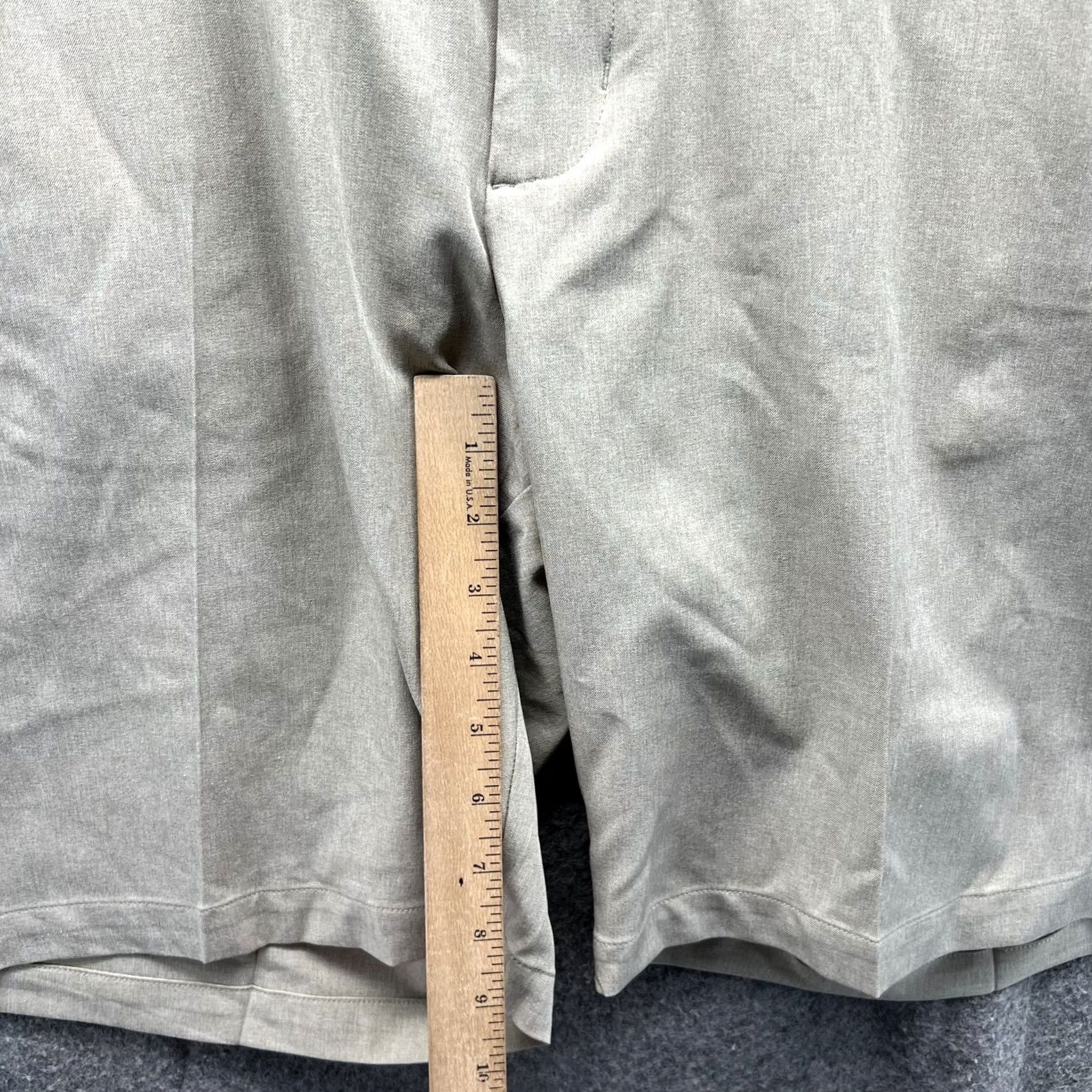 Vintage Greg Norman Shorts Mens 40 Khaki Beige Chino Flat Front Casual Golf / Mens / 40 / Beige Size US 40 / EU 56 - 5 Thumbnail