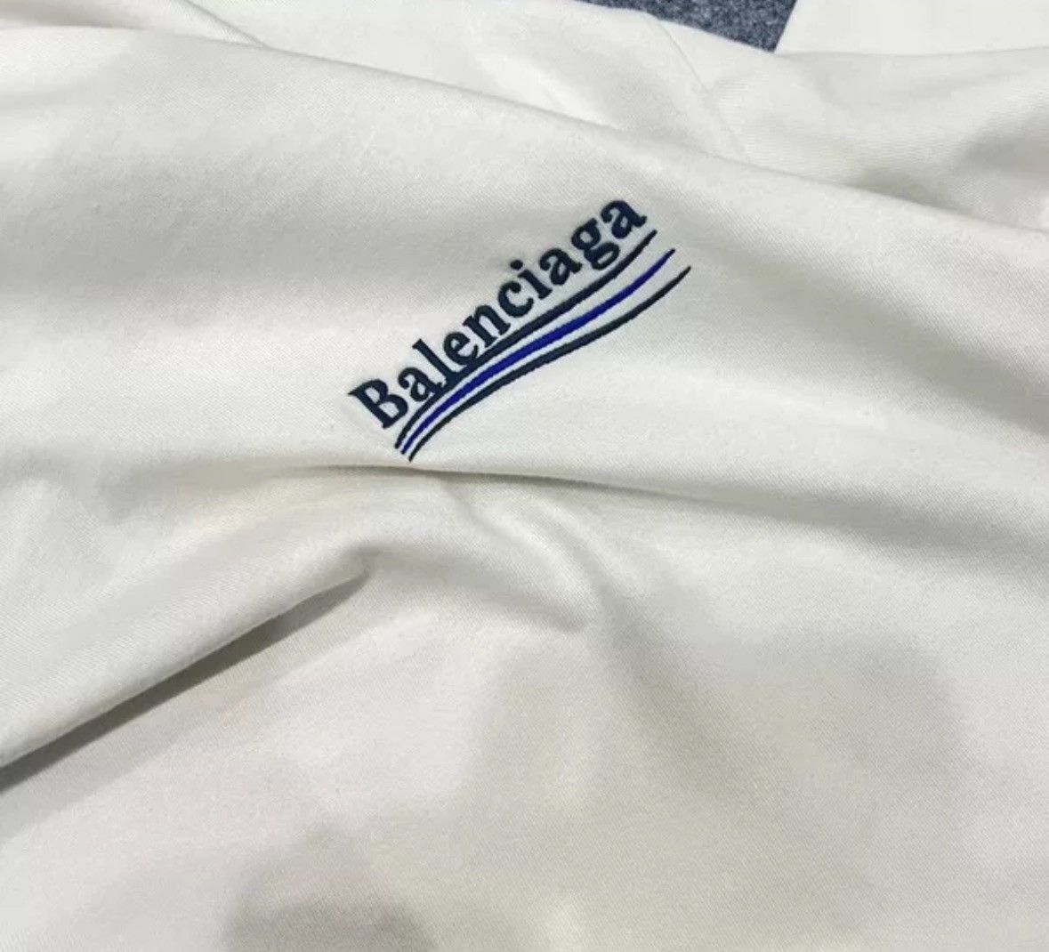 Balenciaga balenciaga Embroidered short sleeves Size US L / EU 52-54 / 3 - 3 Thumbnail
