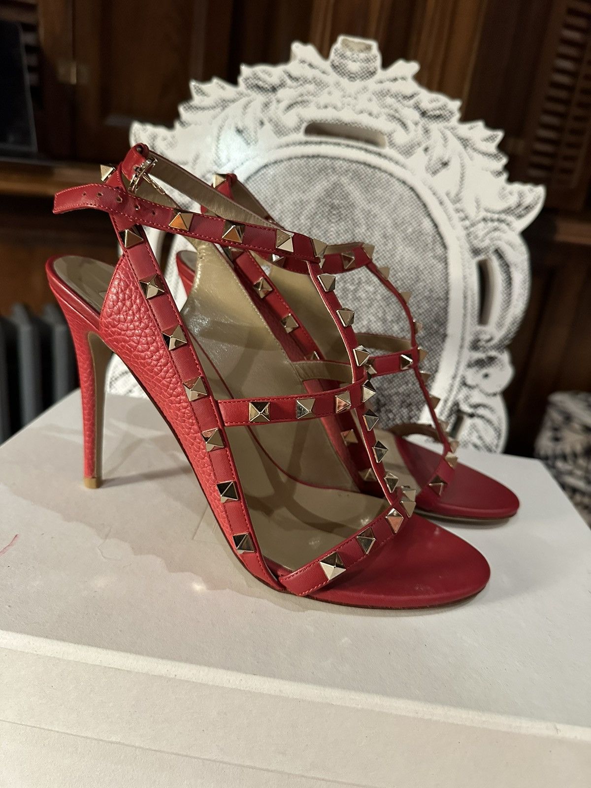 Valentino Valentino Rockstud Heels Size US 8 / IT 38 - 3 Thumbnail