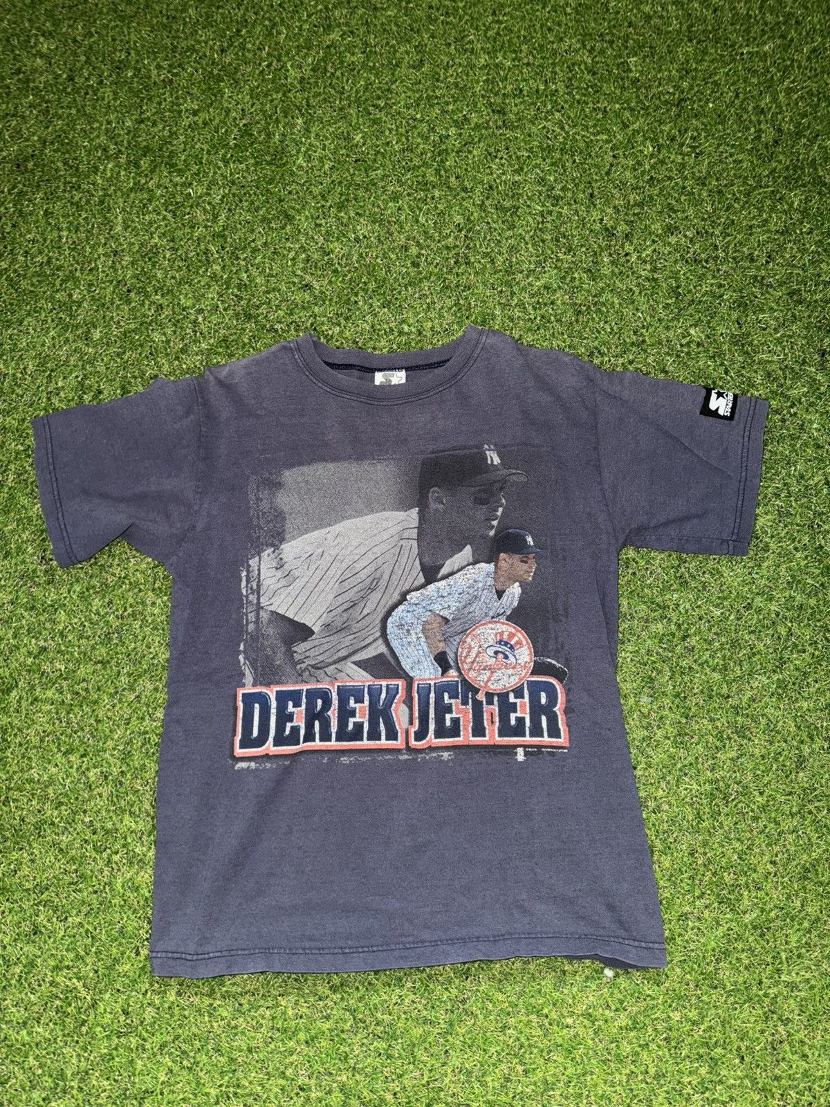 Starter Vintage starter Derek Jeter T-shirt Size US S / EU 44-46 / 1 - 1 Thumbnail