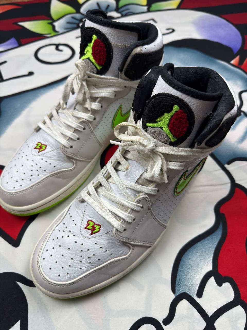 Jordan Brand Rare Nike Air Jordan 1 Retro Electric Green Basketball Size US 9.5 / EU 42-43 - 1 Thumbnail