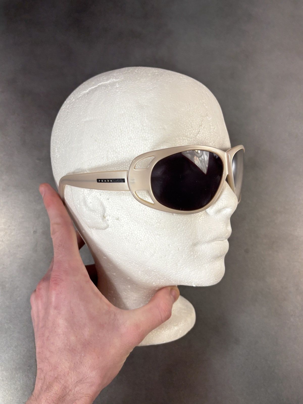 Prada F/W 2004 Prada Sunglasses Vintage SPR 03F Slit Wrap 2000s Size ONE SIZE - 16 Thumbnail