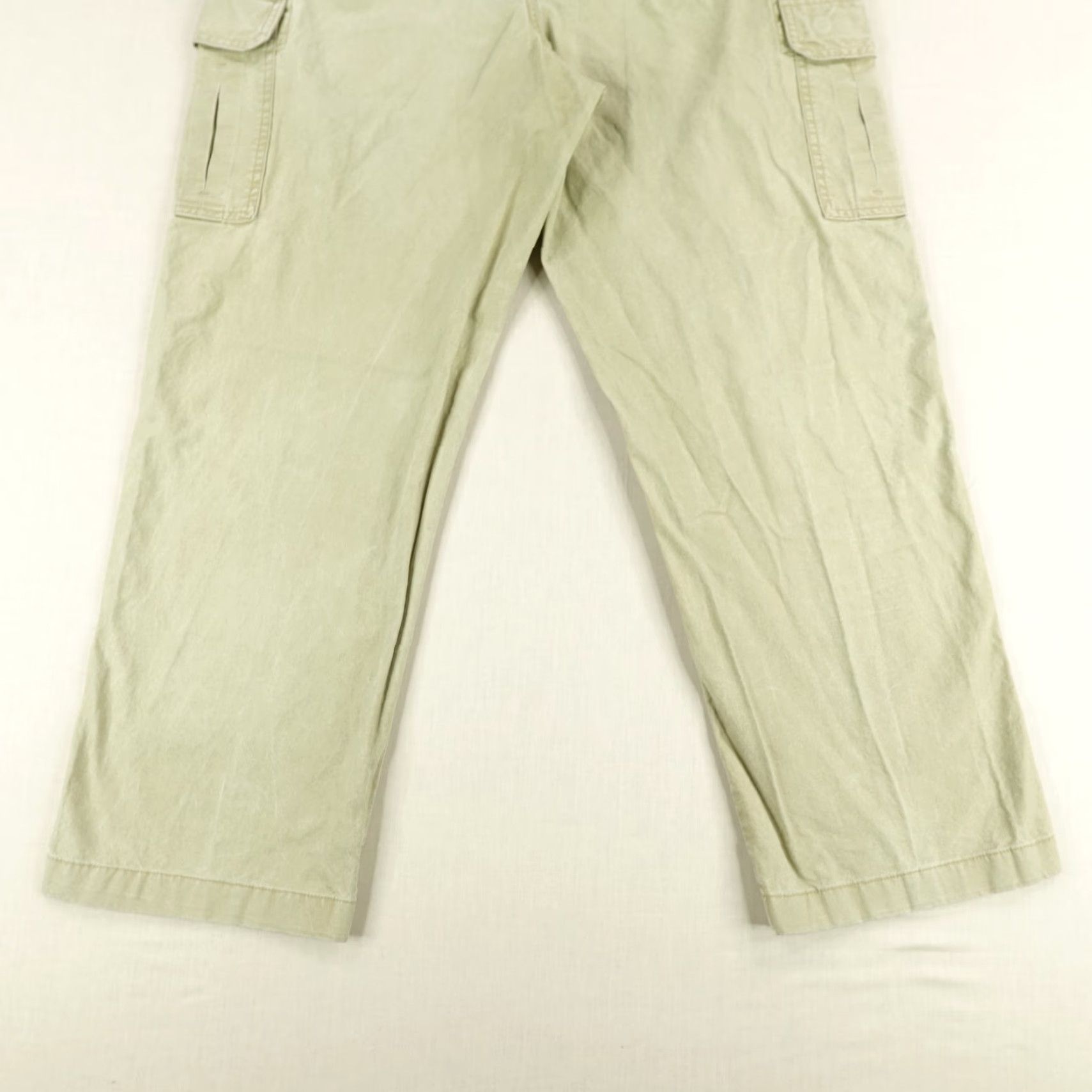 Vintage VINTAGE L.L. Bean Cargo Pants Mens 35x29 Beige Comfort Waist Easy Care Travel Work Size US 35 - 7 Thumbnail