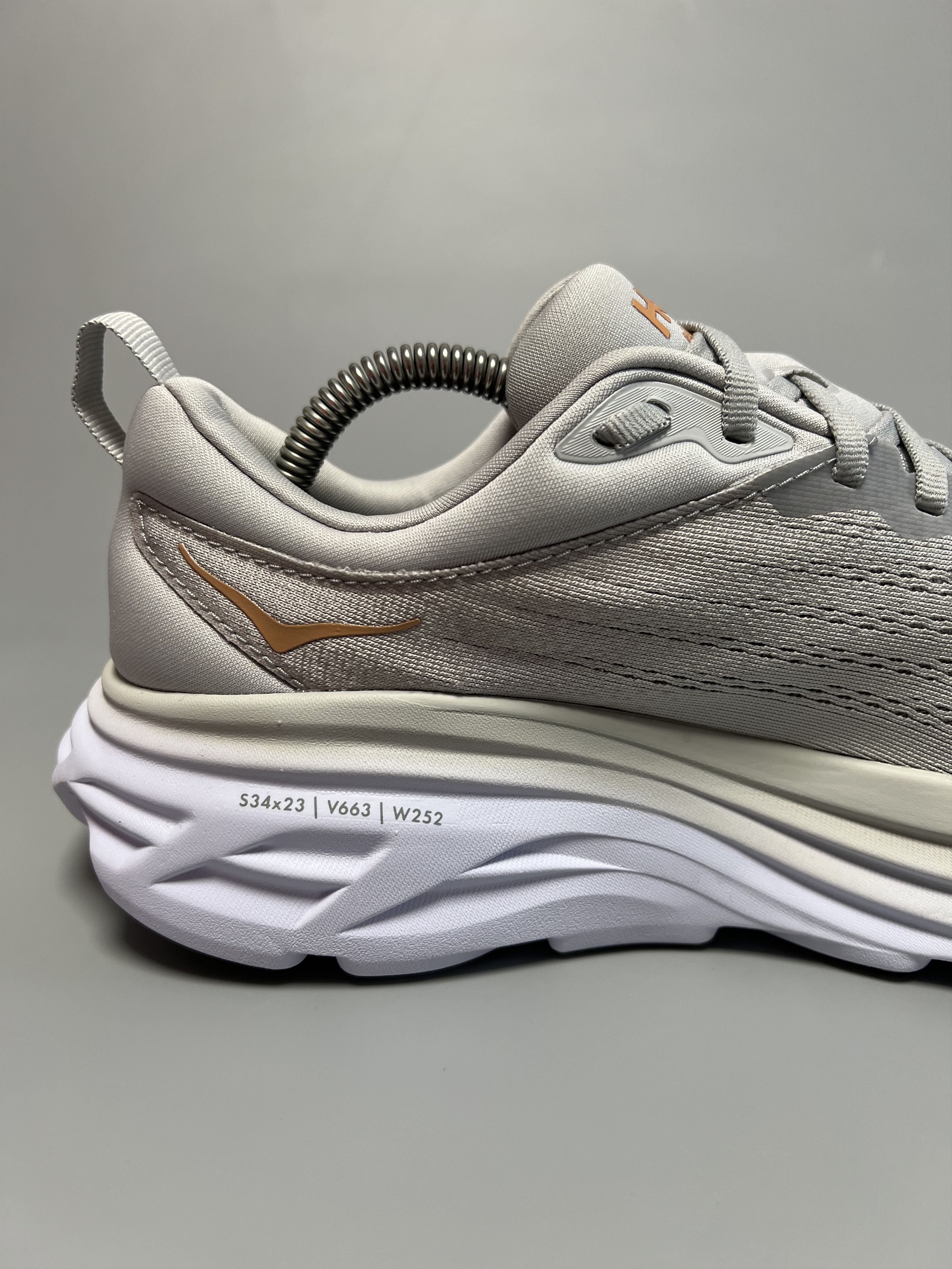 Hoka 8.5B Hoka One One Bondi 8 Running Shoes Walking Gym Size US 8.5 / IT 38.5 - 6 Thumbnail