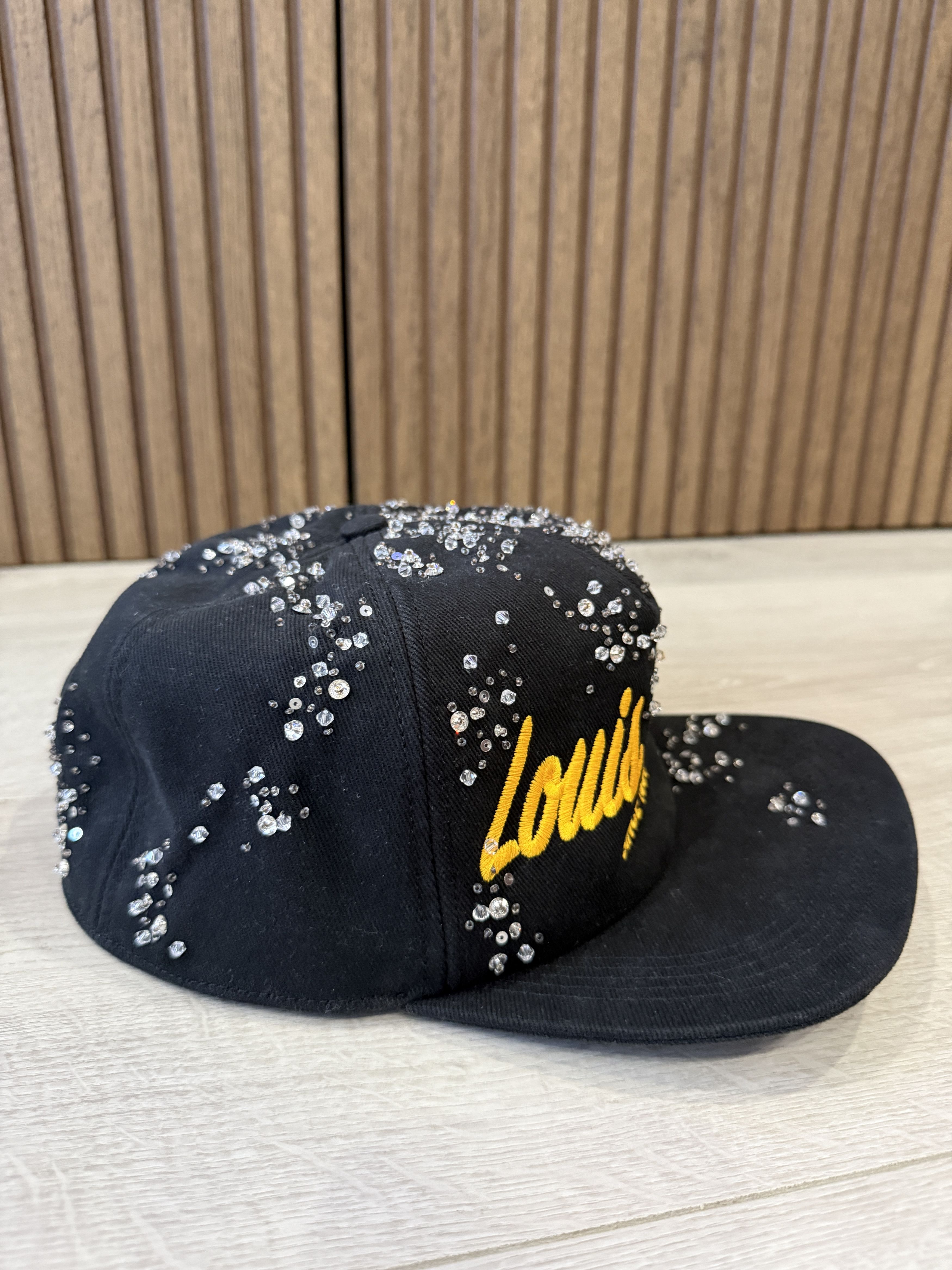 Louis Vuitton Louis Vuitton LV Script Crystals Cap Size ONE SIZE - 3 Thumbnail
