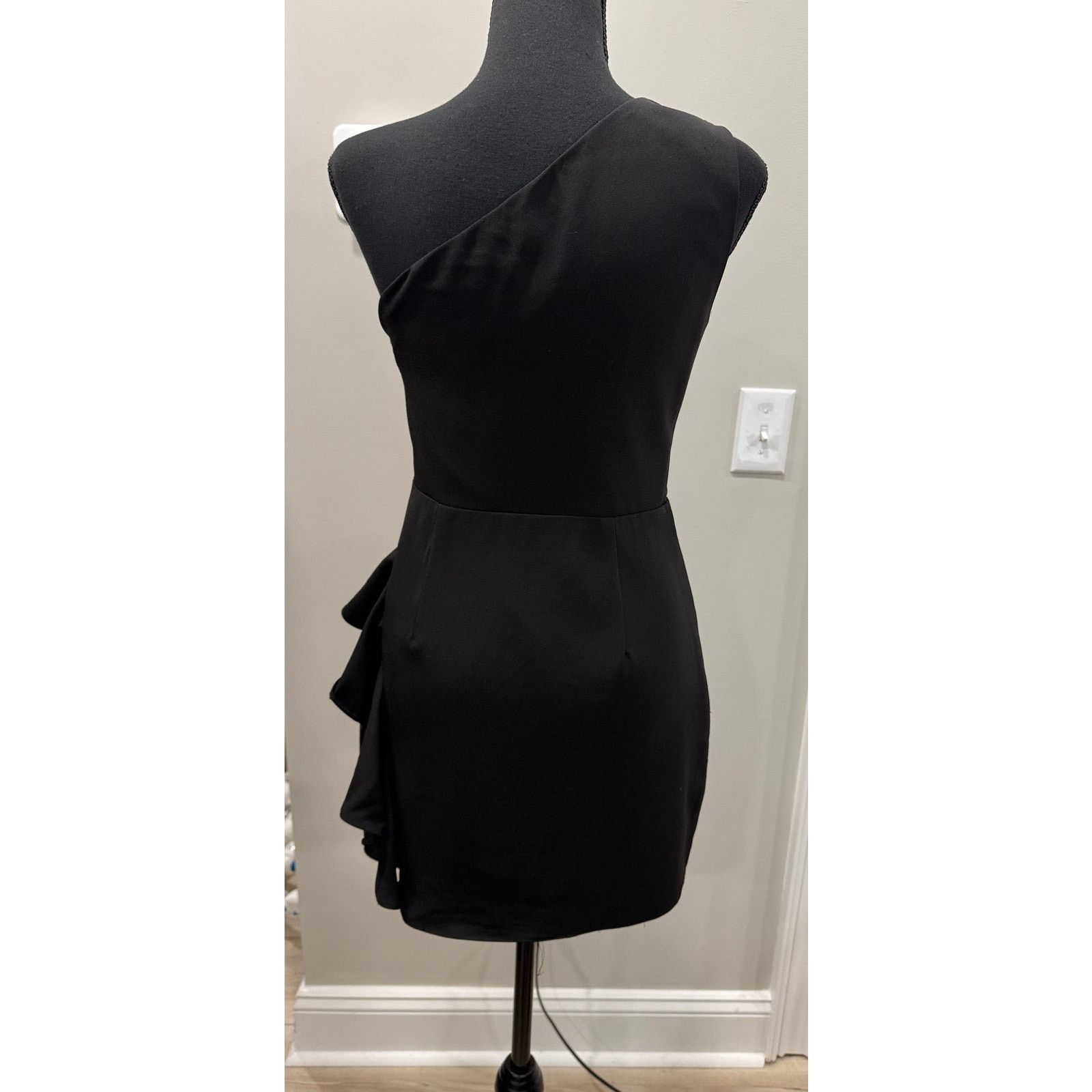 Other Lovers + Friends Black One Shoulder Ruffle Mini Dress Small Size S / US 4 / IT 40 - 3 Thumbnail