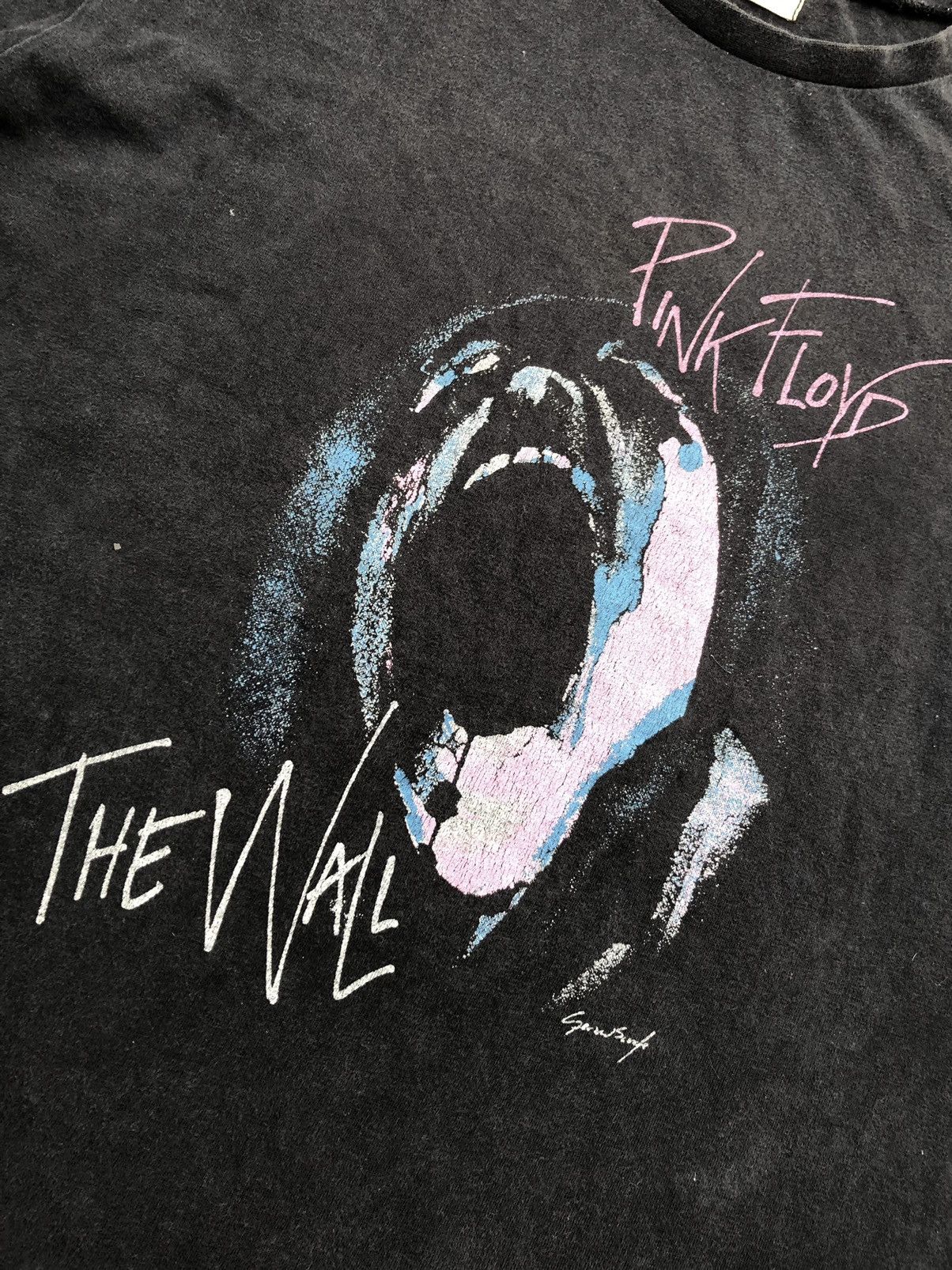 Band Tees PINK FLOYD THE WALL BLACK FADED TEE Size US XL / EU 56 / 4 - 5 Thumbnail
