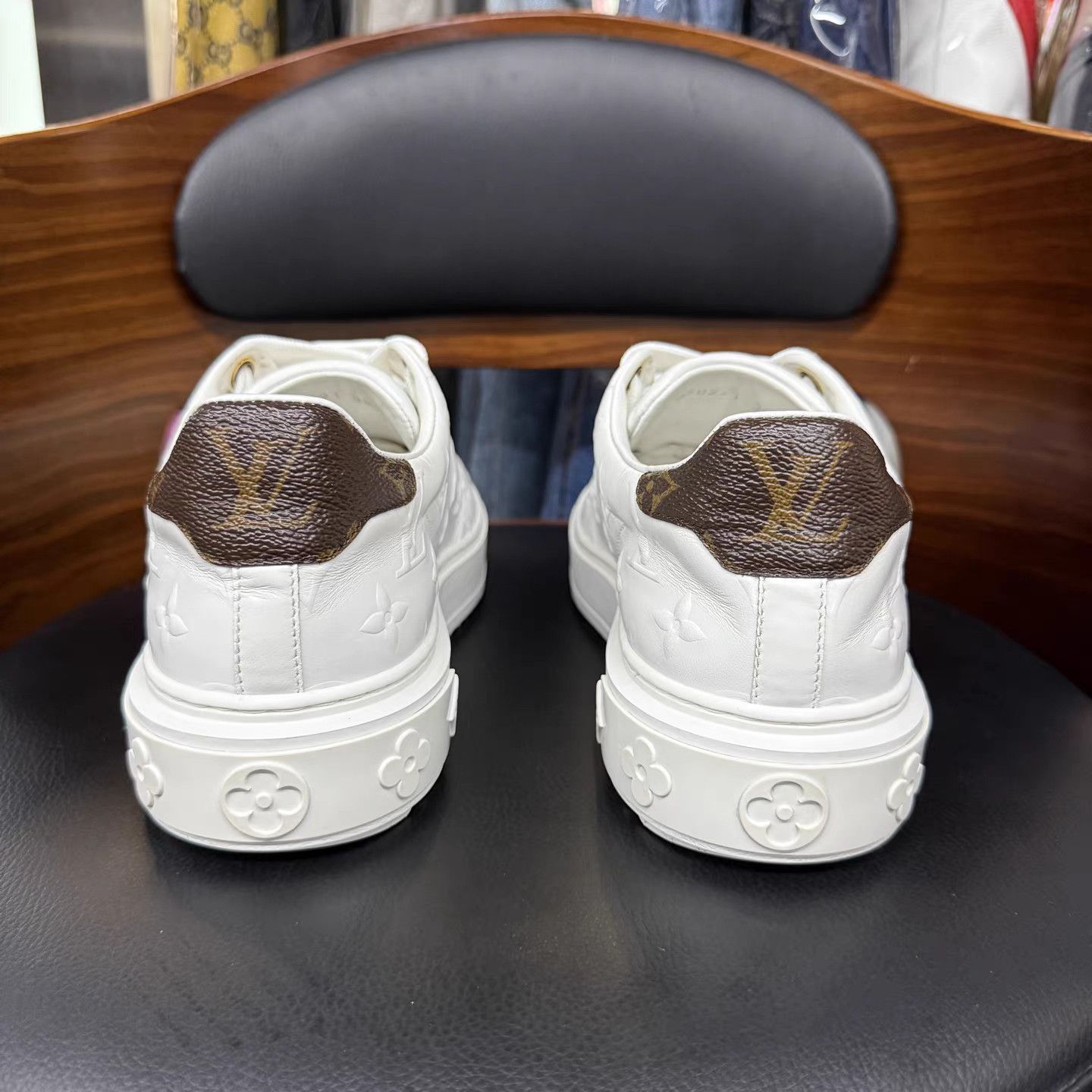 Louis Vuitton LV Time Out Embossed Monogram Platform Sneakers K15 Size US 8 / IT 38 - 3 Thumbnail