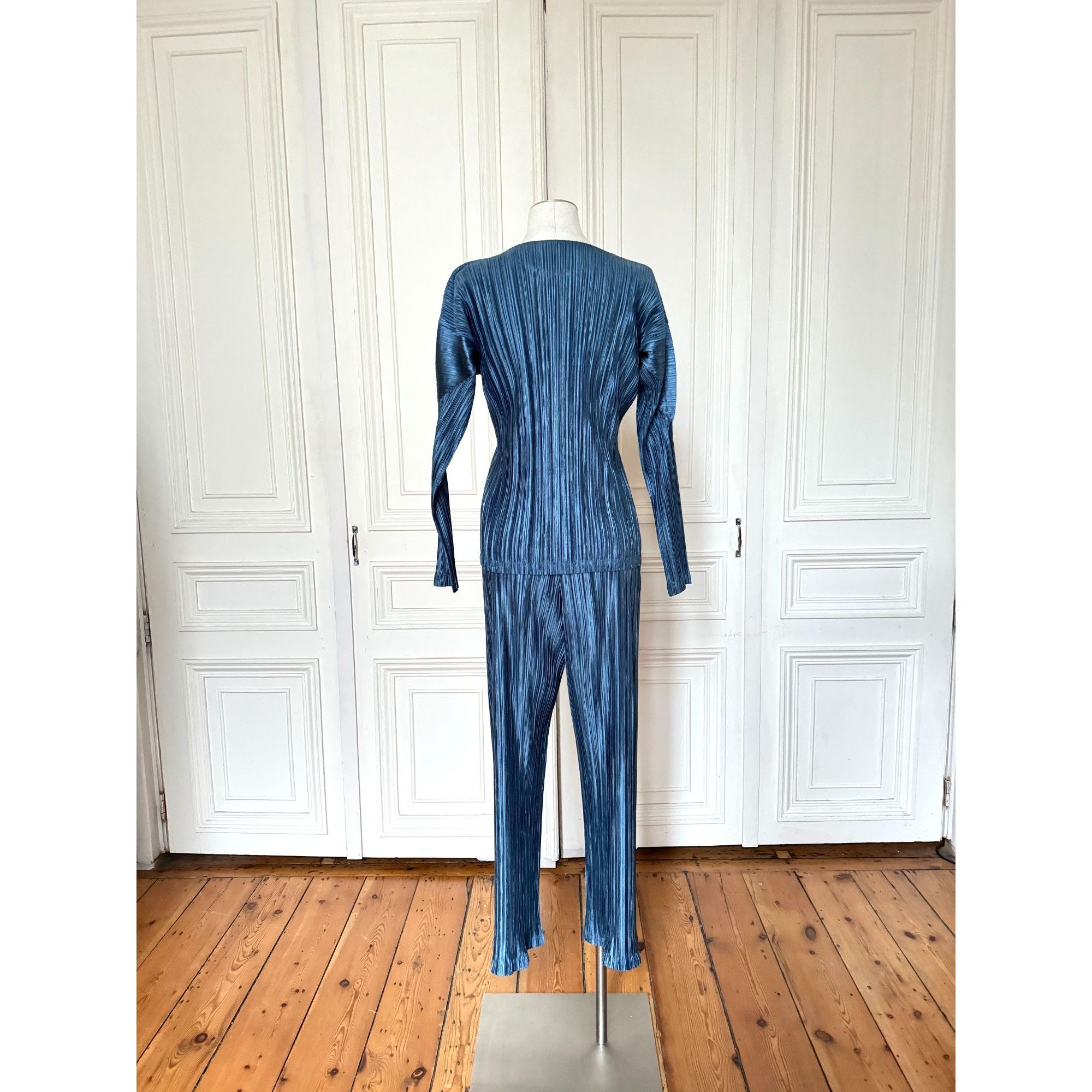 Issey Miyake Iridescent Blue Pleated Pants Suit Size M / US 6-8 / IT 42-44 - 3 Thumbnail