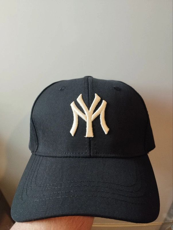 Other NY Black Baseball Cap Size ONE SIZE - 1 Thumbnail