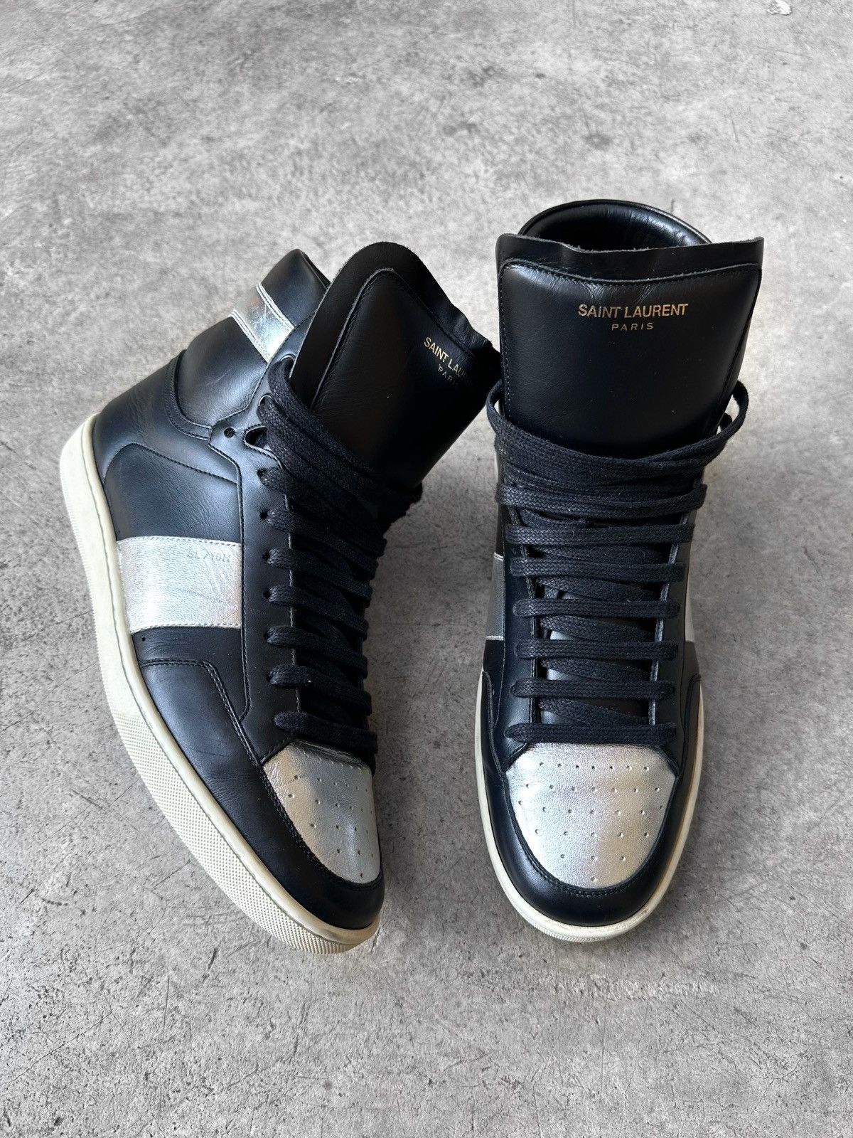 SL/10H Metallic Silver High Top Sneakers
