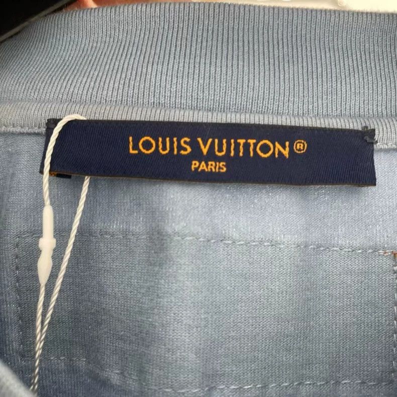 Louis Vuitton LOUIS VUITTON Embossed logo short sleeve 2504-Nextarrow Size US XL / EU 56 / 4 - 4 Thumbnail