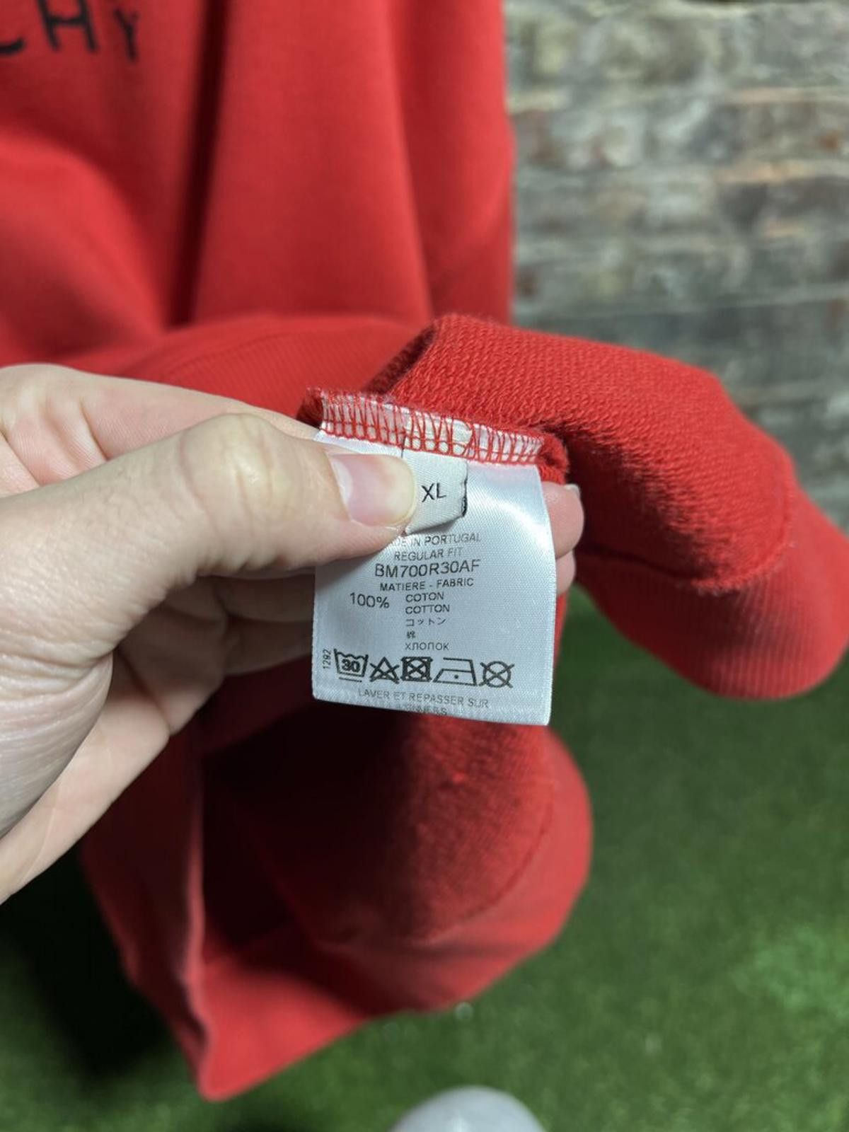 Givenchy Givenchy Hoodie Red Sz. L Size US L / EU 52-54 / 3 - 4 Thumbnail