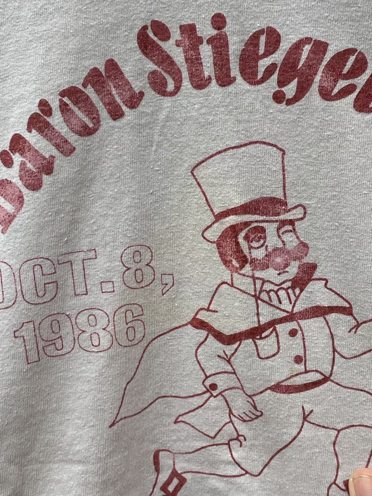 Vintage Vintage 1986 Village Mews Baron Stiegel Mile Running T Shirt Size US M / EU 48-50 / 2 - 4 Thumbnail