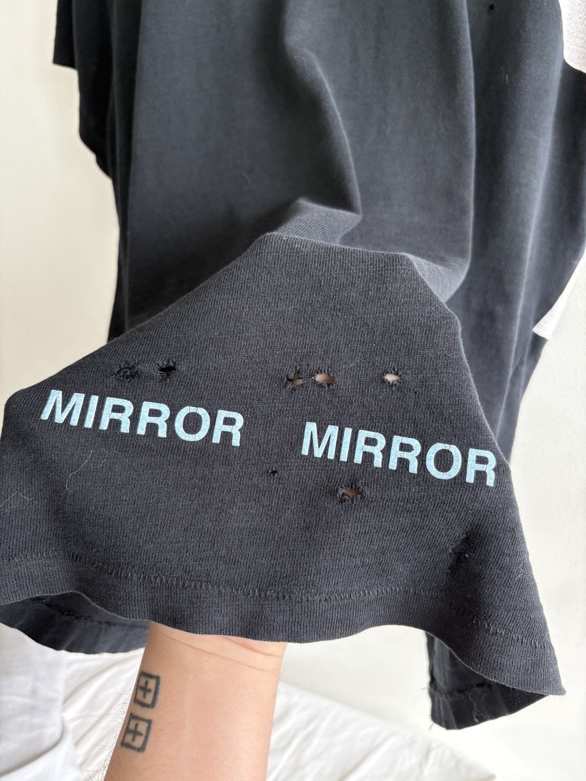 Off-White Off White “Mirror Mirror” Tee Size US L / EU 52-54 / 3 - 3 Thumbnail