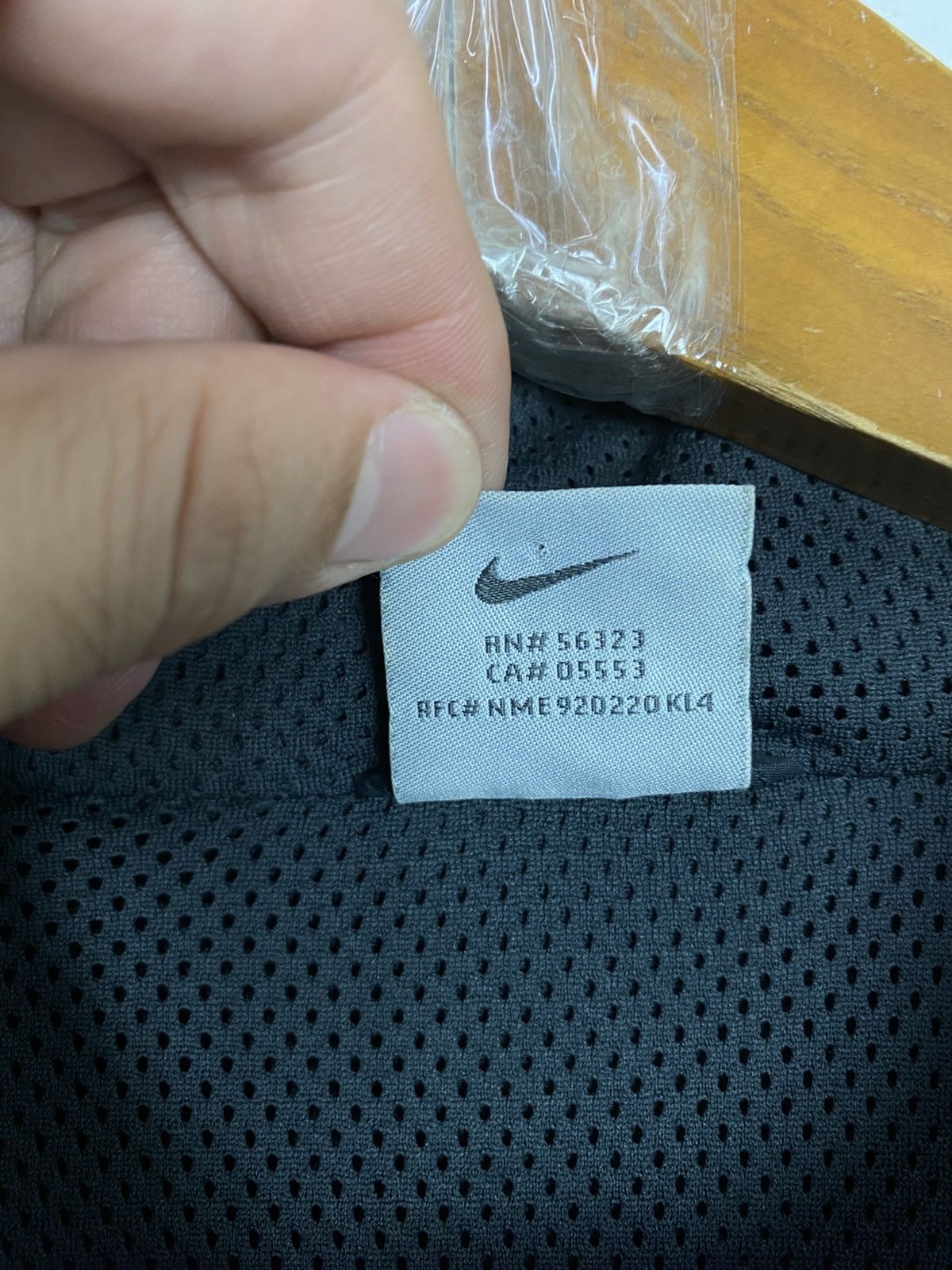 Nike Vtg Nike Total 90 Manchester United Vodafone Warm Up Jacket Size US L / EU 52-54 / 3 - 12 Thumbnail