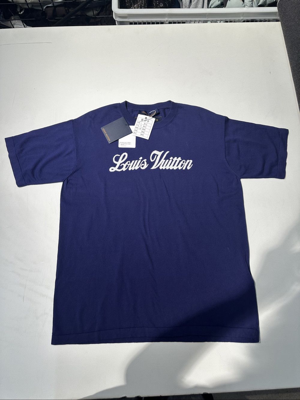 Louis Vuitton Louis Vuitton Script Logo T-Shirt Size L Size US L / EU 52-54 / 3 - 1 Thumbnail