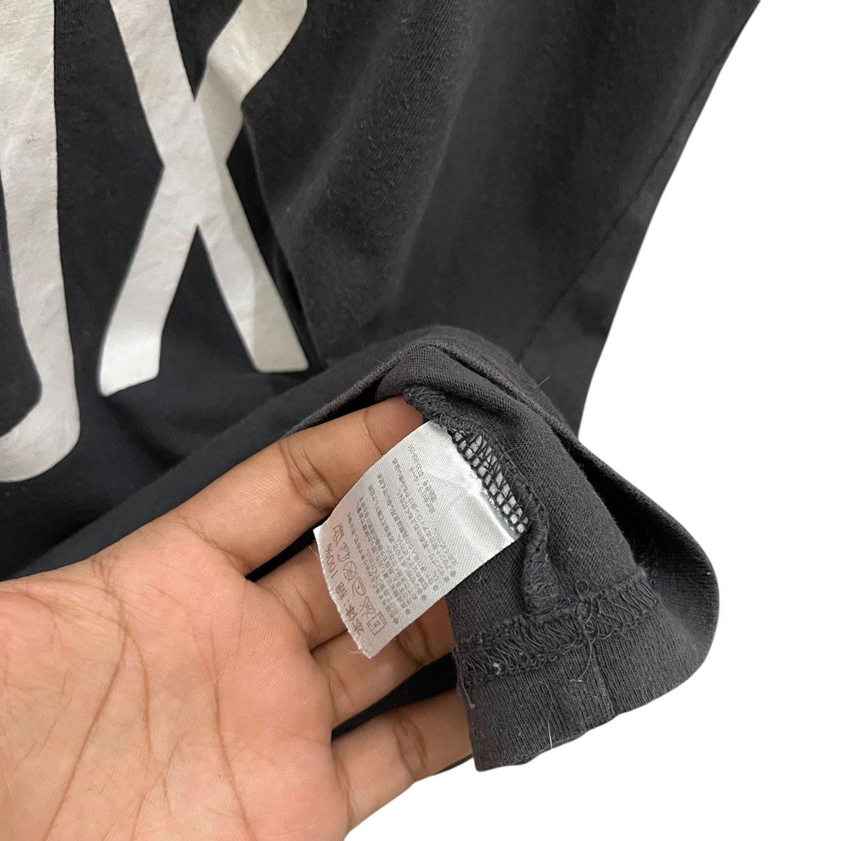 Number (N)ine Number (N)ine x Marlboro “Step Up Out Of Your Box Size US M / EU 48-50 / 2 - 5 Thumbnail