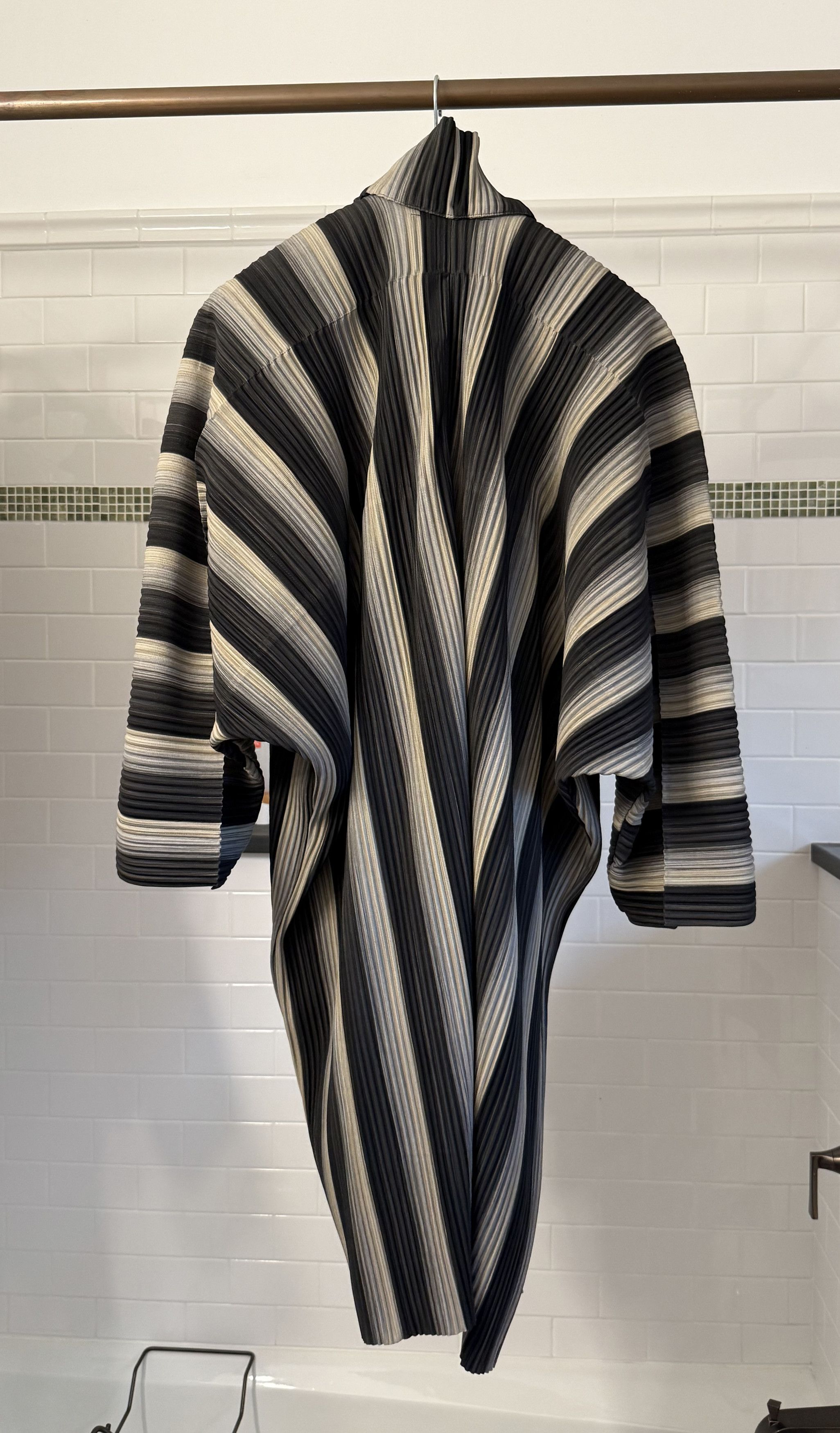 Homme Plisse Issey Miyake striped long jacket Size US S / EU 44-46 / 1 - 2 Thumbnail