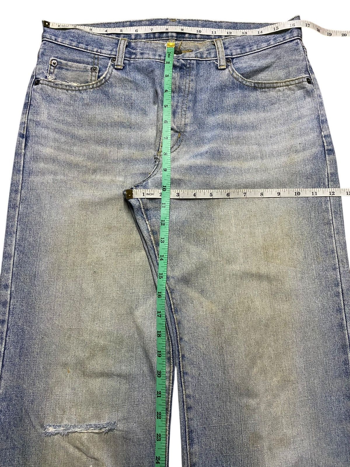Uniqlo Vintage Japanese Brand Uniqlo Light Wash Loose Jeans Size US 33 - 12 Thumbnail