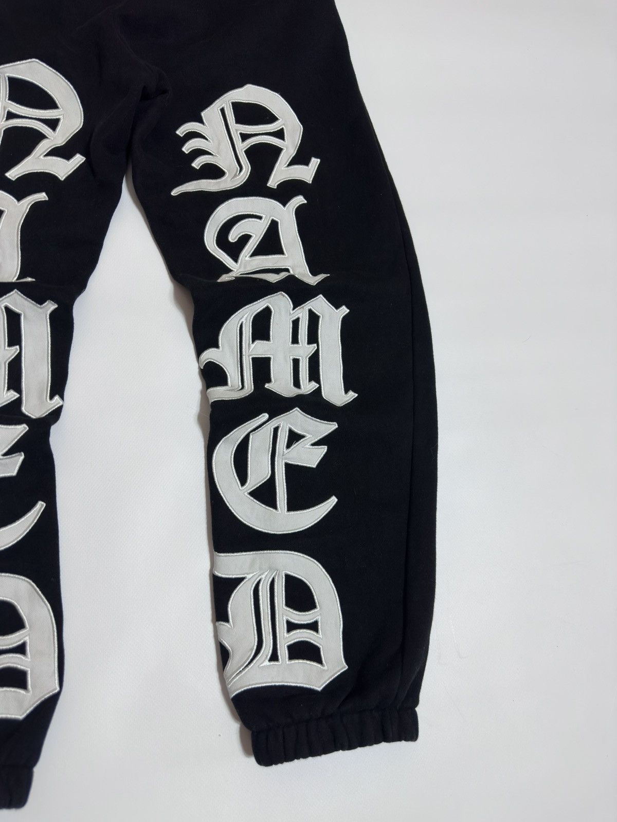 Named Collective NAMED Collective "Old English" Logo Sweatpants Black Size XS Size US 29 - 3 Thumbnail