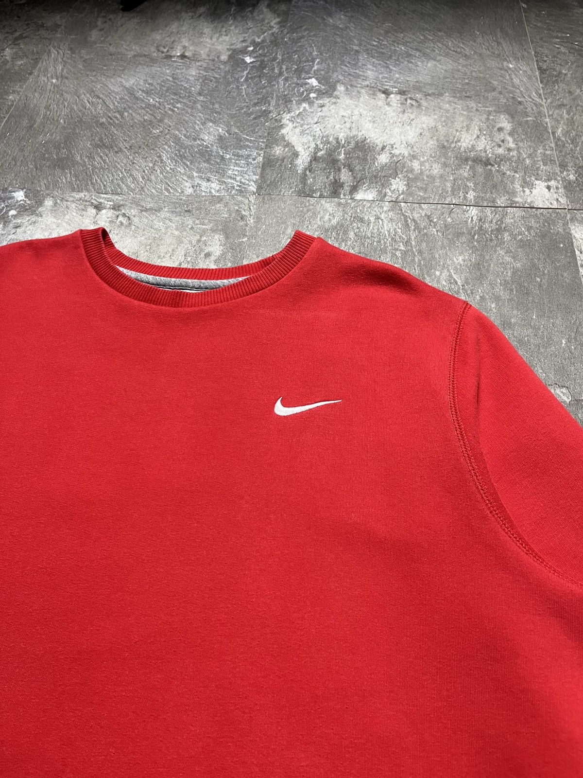 Nike Vintage Nike Sweatshirt 90s Mini Swoosh Red Size US XL / EU 56 / 4 - 2 Thumbnail