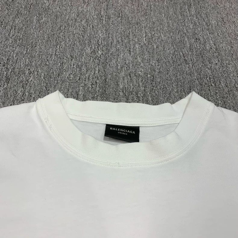 Balenciaga Balenciaga White destroyed logo short sleeve Size US XXS / EU 40 - 9 Thumbnail