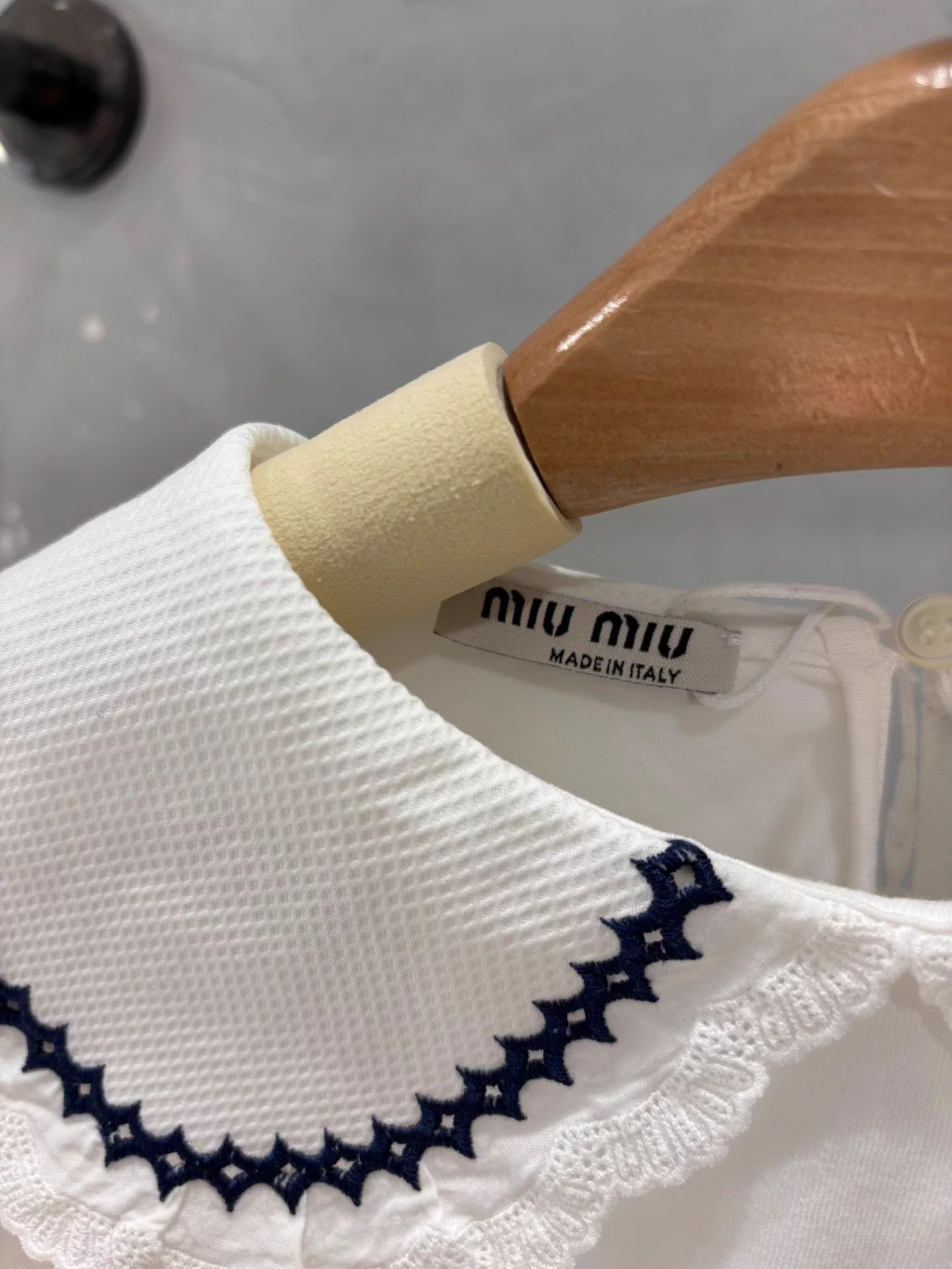 Miu Miu MIU MIU Doll Collar Cropped White Mini Logo Top M Size M / US 6-8 / IT 42-44 - 2 Thumbnail
