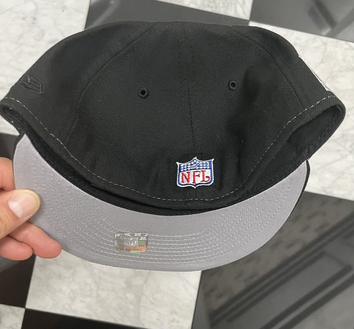 New Era 🔥Rams shark teeth fitted size 7 1/8 also have 7 1/4 Size ONE SIZE - 4 Thumbnail